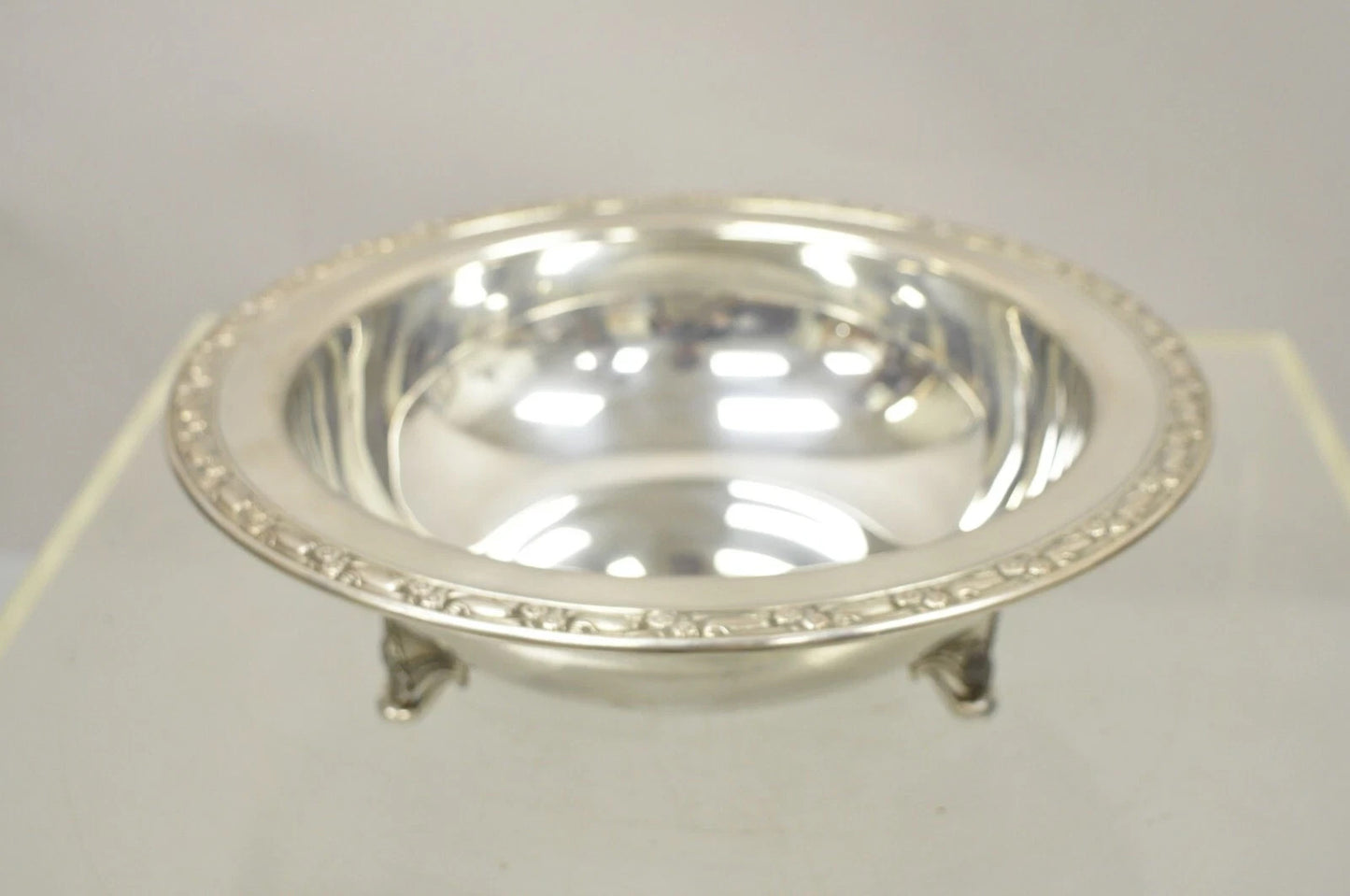 Vintage Oneida Ltd Rose Design Silver Plated 10.5" Round Vegetable Serving Bowl