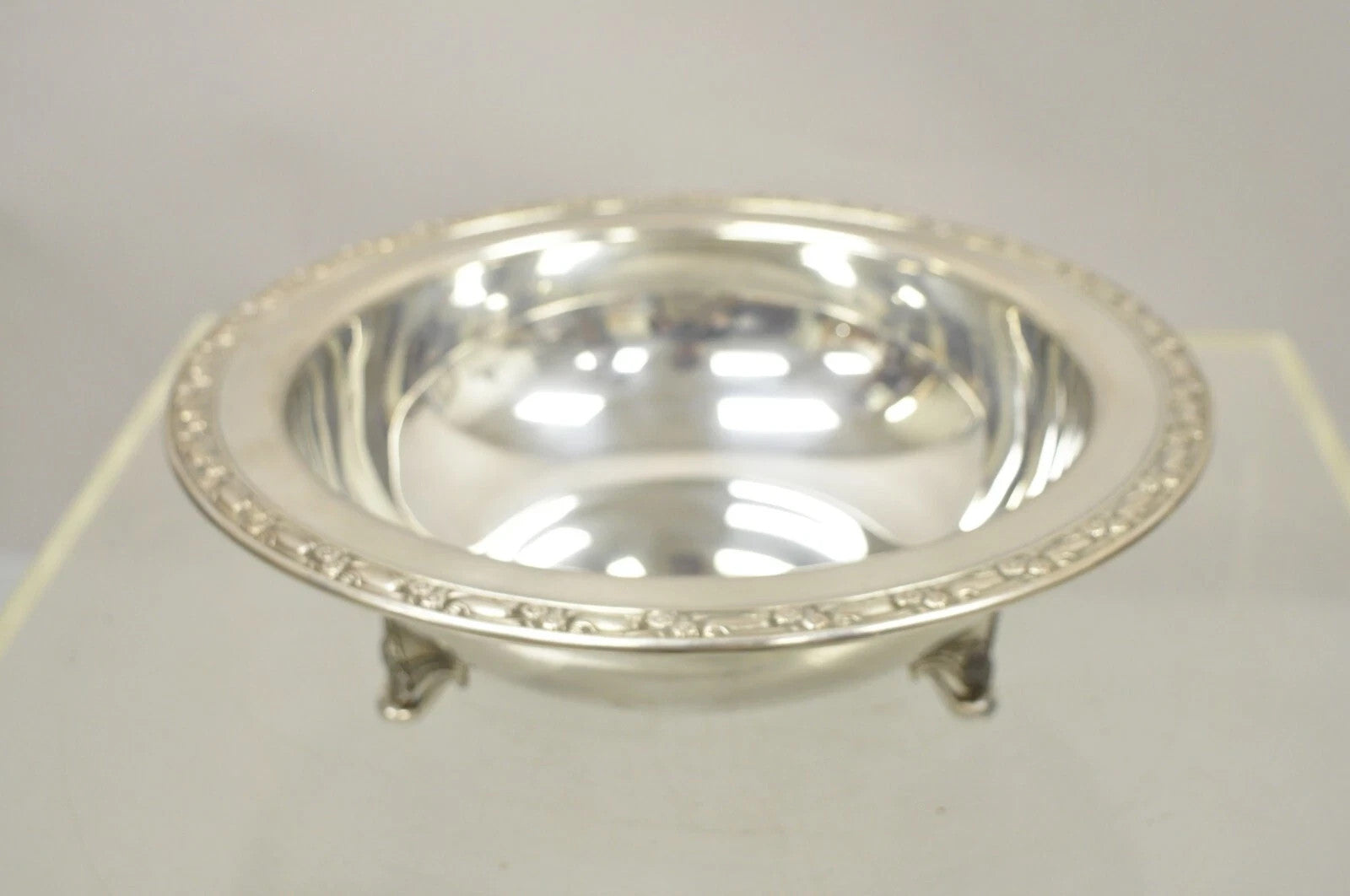 Vintage Oneida Ltd Rose Design Silver Plated 10.5" Round Vegetable Serving Bowl