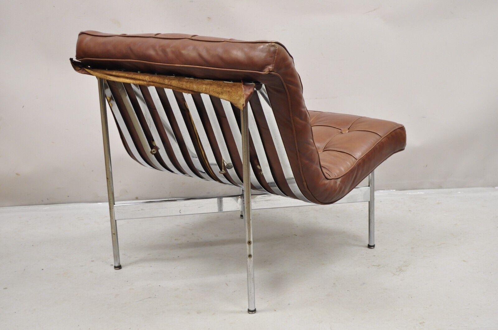 "New York" Brown Leather Lounge Chair by Katavolos Littell Kelley for Laverne