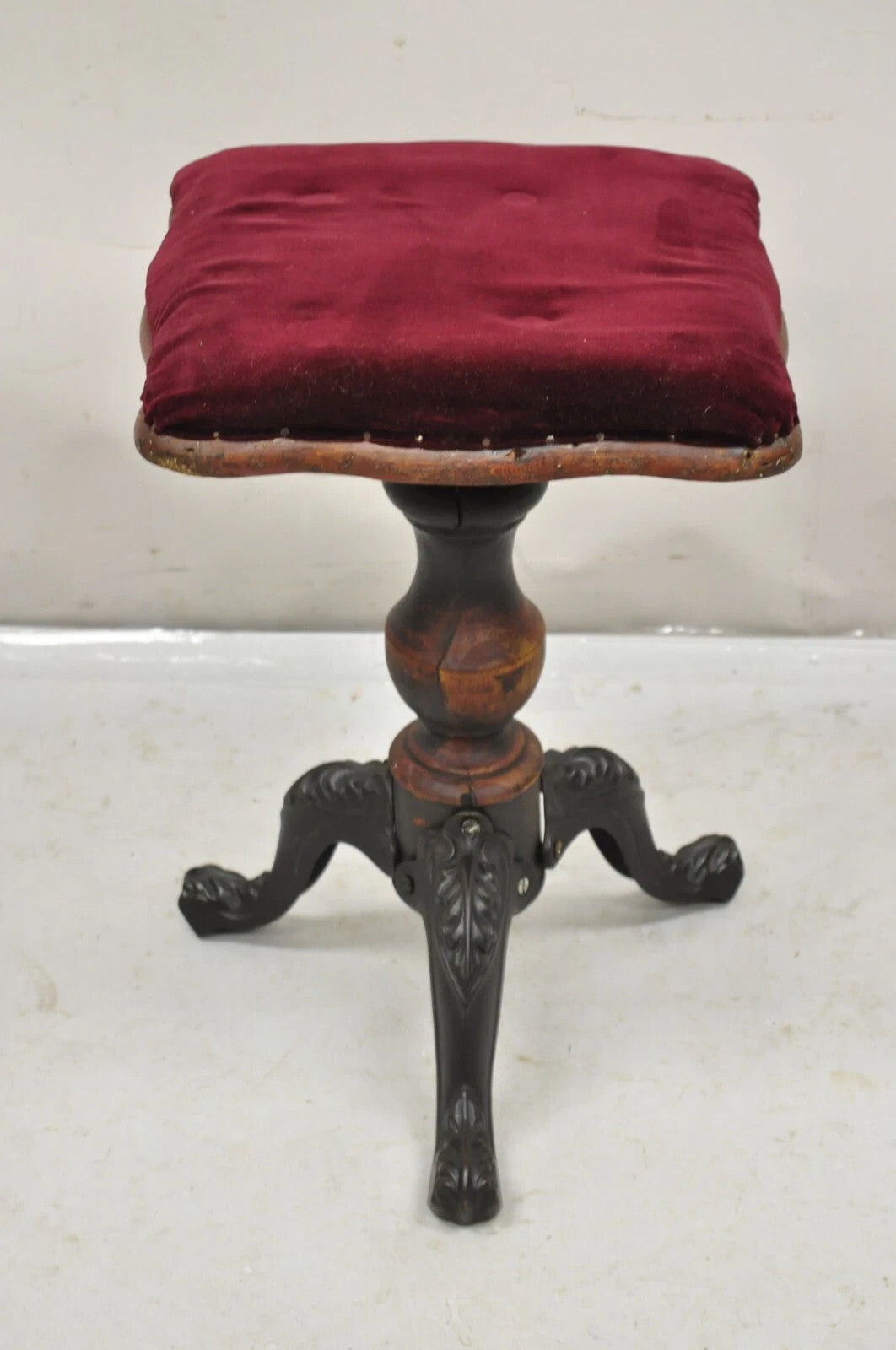 Antique American Victorian Cast Iron Wood Pedestal Adjustable Piano Bench Stool