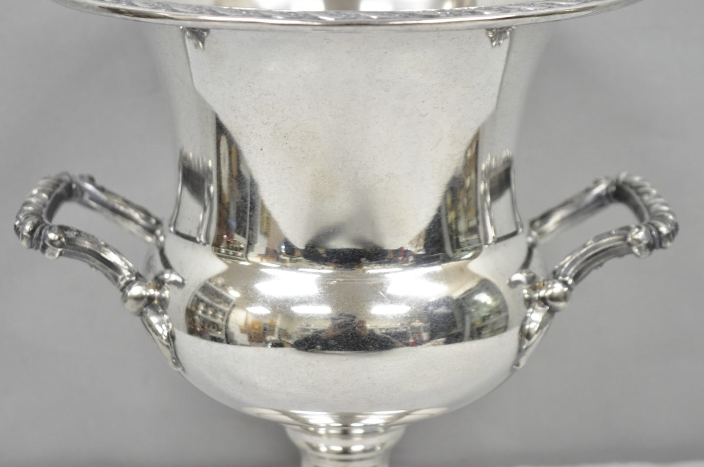 WM Rogers & Son 2051 Spring Flower Silver Plated Trophy Cup Champagne Chiller