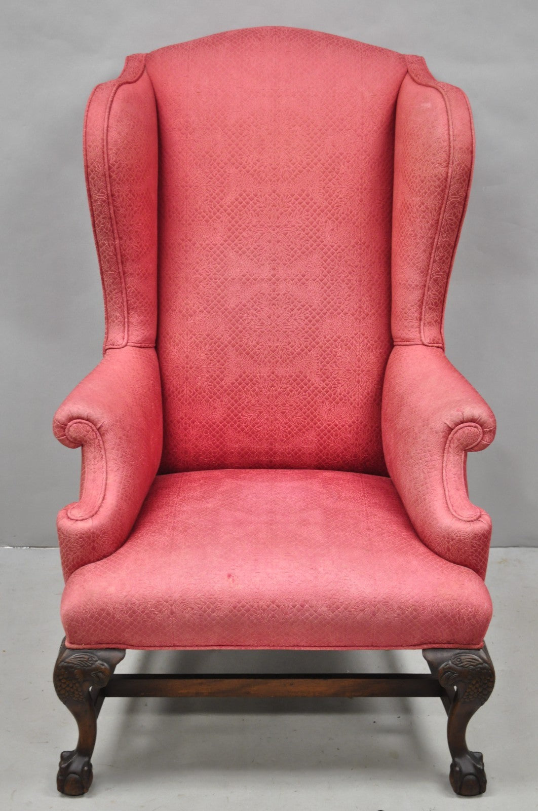 Antique Georgian Style Carved Mahogany High Wingback Lounge Chair w / Eagle Legs