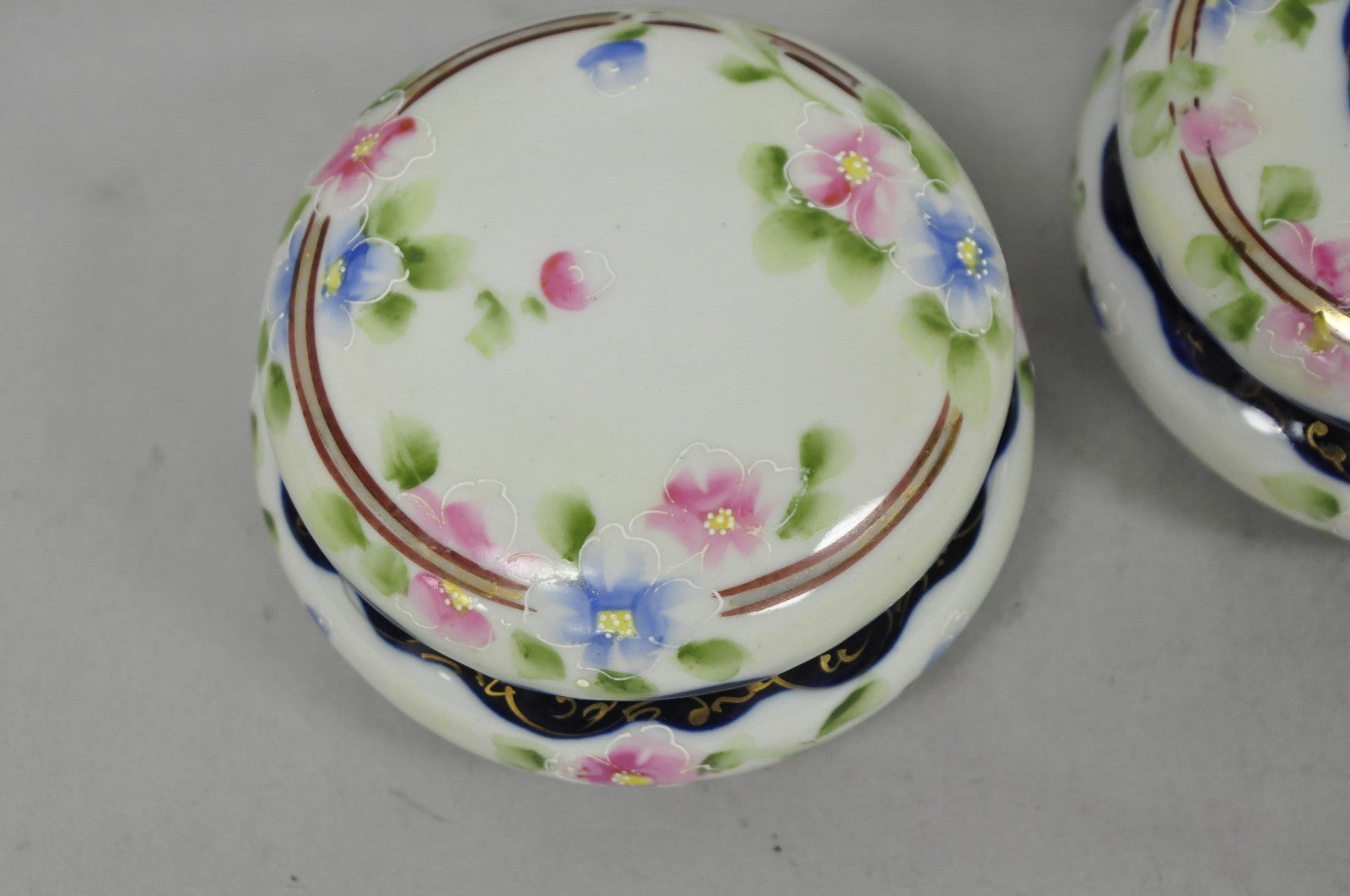 Victorian Japanese Hand Painted Porcelain Cobalt Blue Hair Receiver & Powder Jar