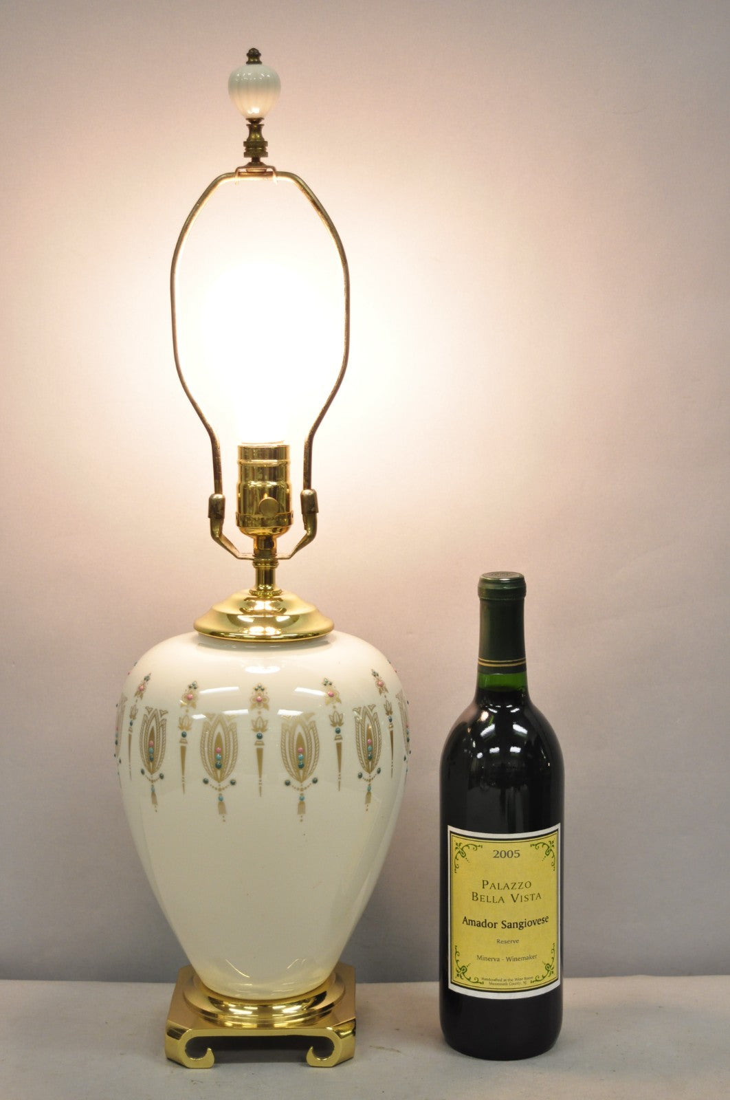 Lenox USA Vintage Porcelain and Brass Cream Jardinierie Decorated Table Lamp