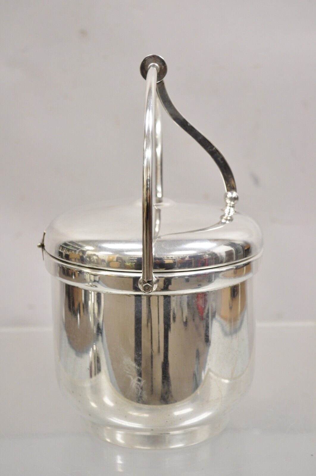 Mid Century Modern Sheffield Silver Vintage Silver Plated Hinged Lid Ice Bucket