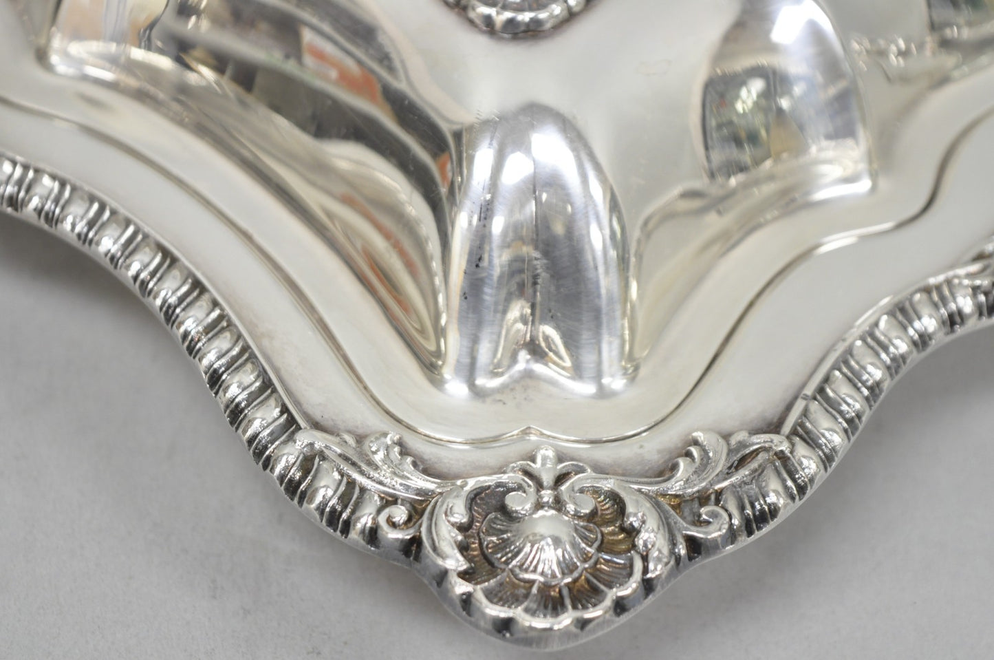 Vintage Canterbury English Regency Silver Plated Covered Vegetable Serving Dish
