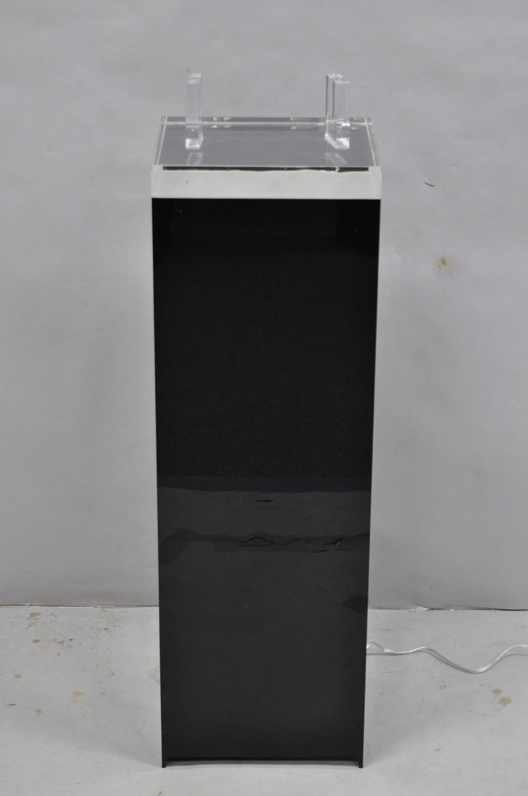 Vintage Mid Century Modern Clear Lucite & Black Acrylic Lighted Pedestal Stand