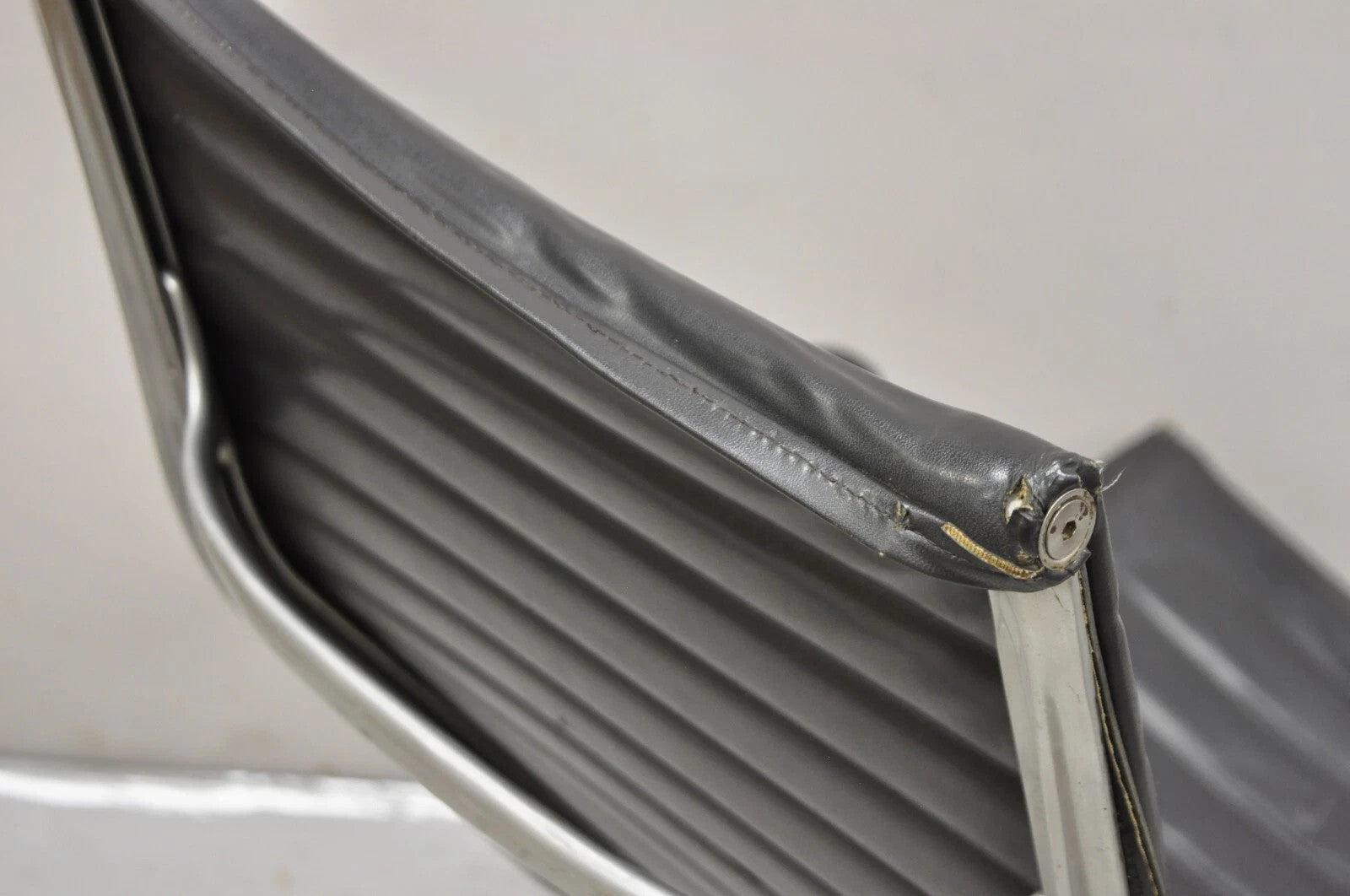 Vintage Herman Miller Charles and Ray Eames Design Swivel Aluminum Group Chair