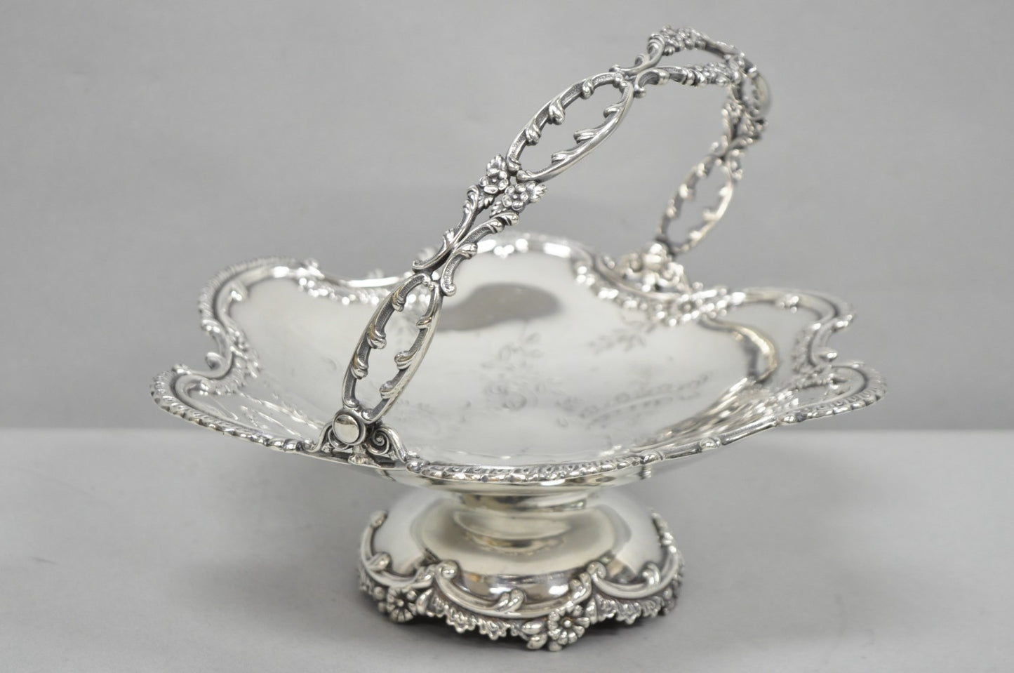 Antique Meriden Silver Plated Floral Repousse Pedestal Brides Wedding Basket