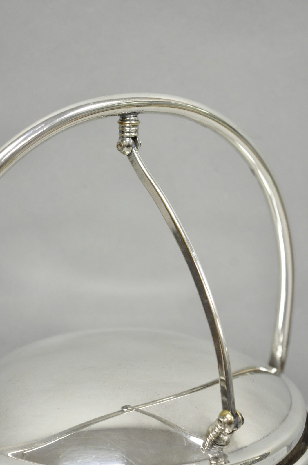 Vintage Art Deco Silver Plated Reticulating Hinge Bar Ice Bucket w/ "S" Monogram