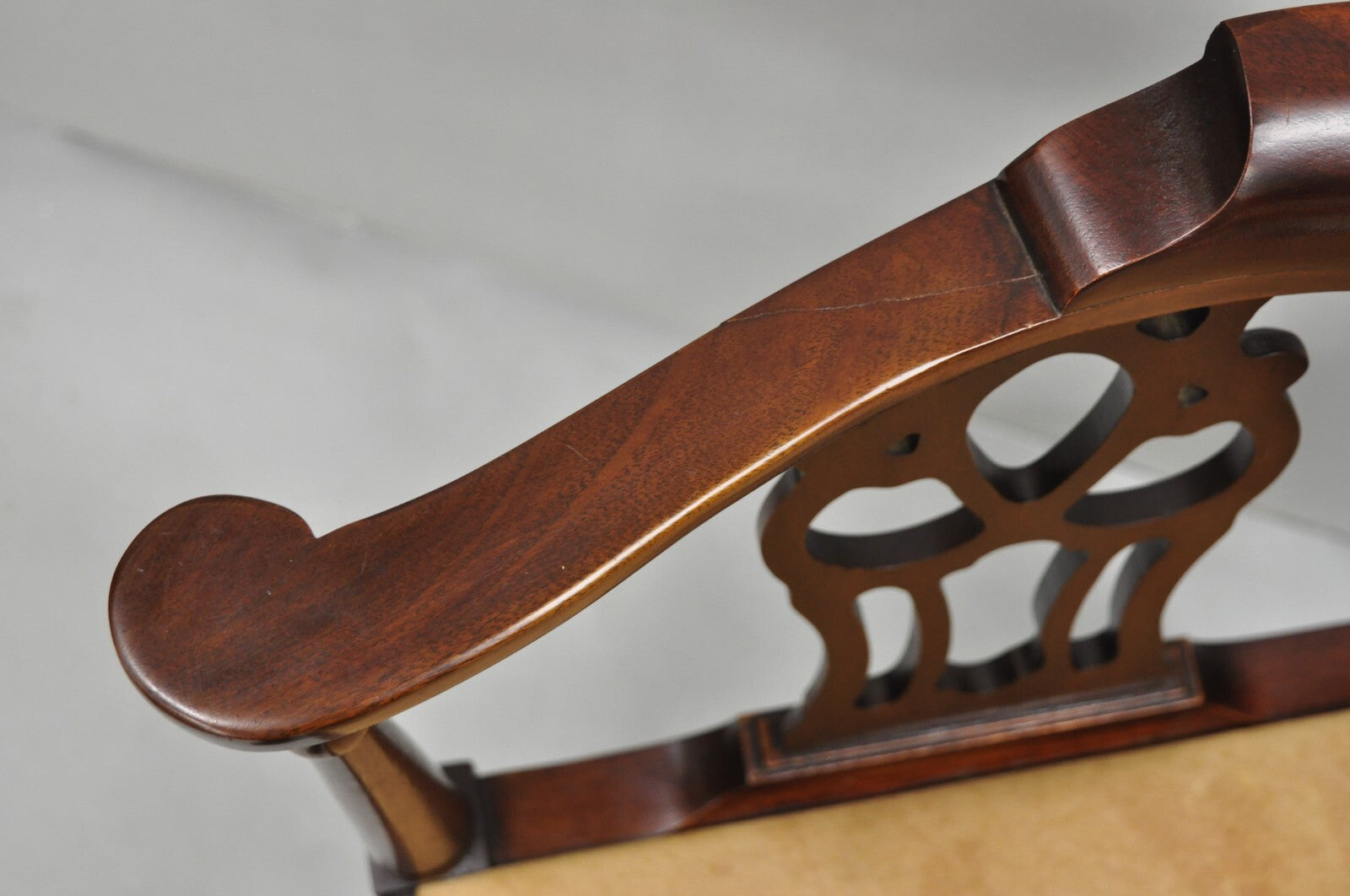 Vintage Hickory Chair Co Georgian Style Mahogany Corner Accent Side Chair