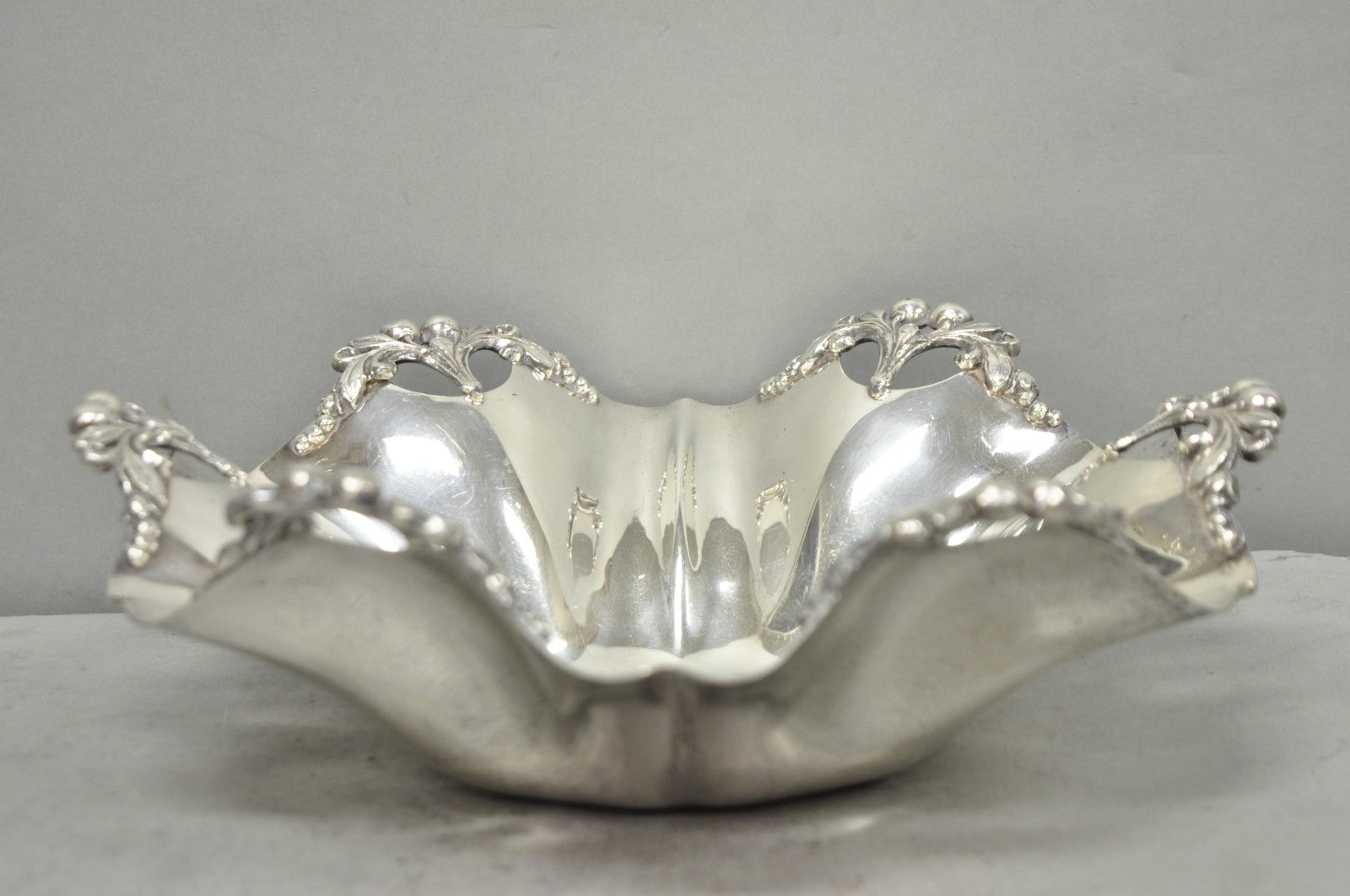 Vintage Victorian Silver Plated Scalloped Candy Dish Fruit Bowl Berry Design