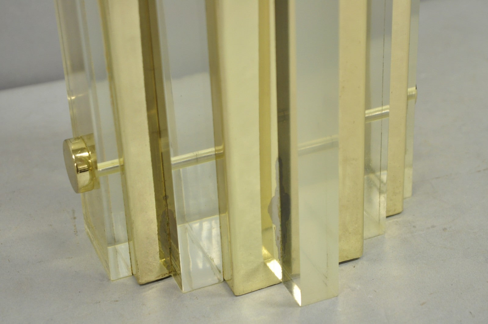 Vintage Mid Century Modern Lucite & Brass Cityscape Skyscraper Table Lamp