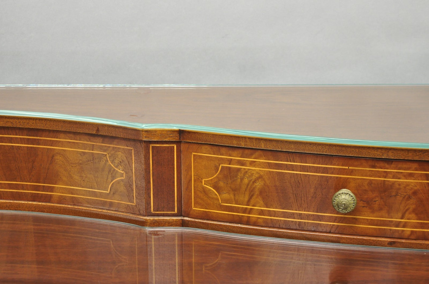 Vintage Hepplewhite Sheraton Mahogany Serpentine Buffet Sideboard attr. Baker