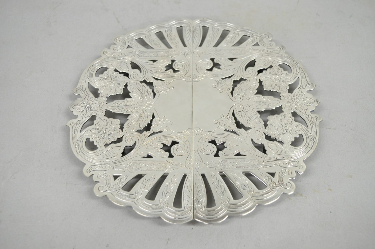 Vintage Wallace 7332 Victorian Style Silver Plated Expanding Pot Trivet (B)
