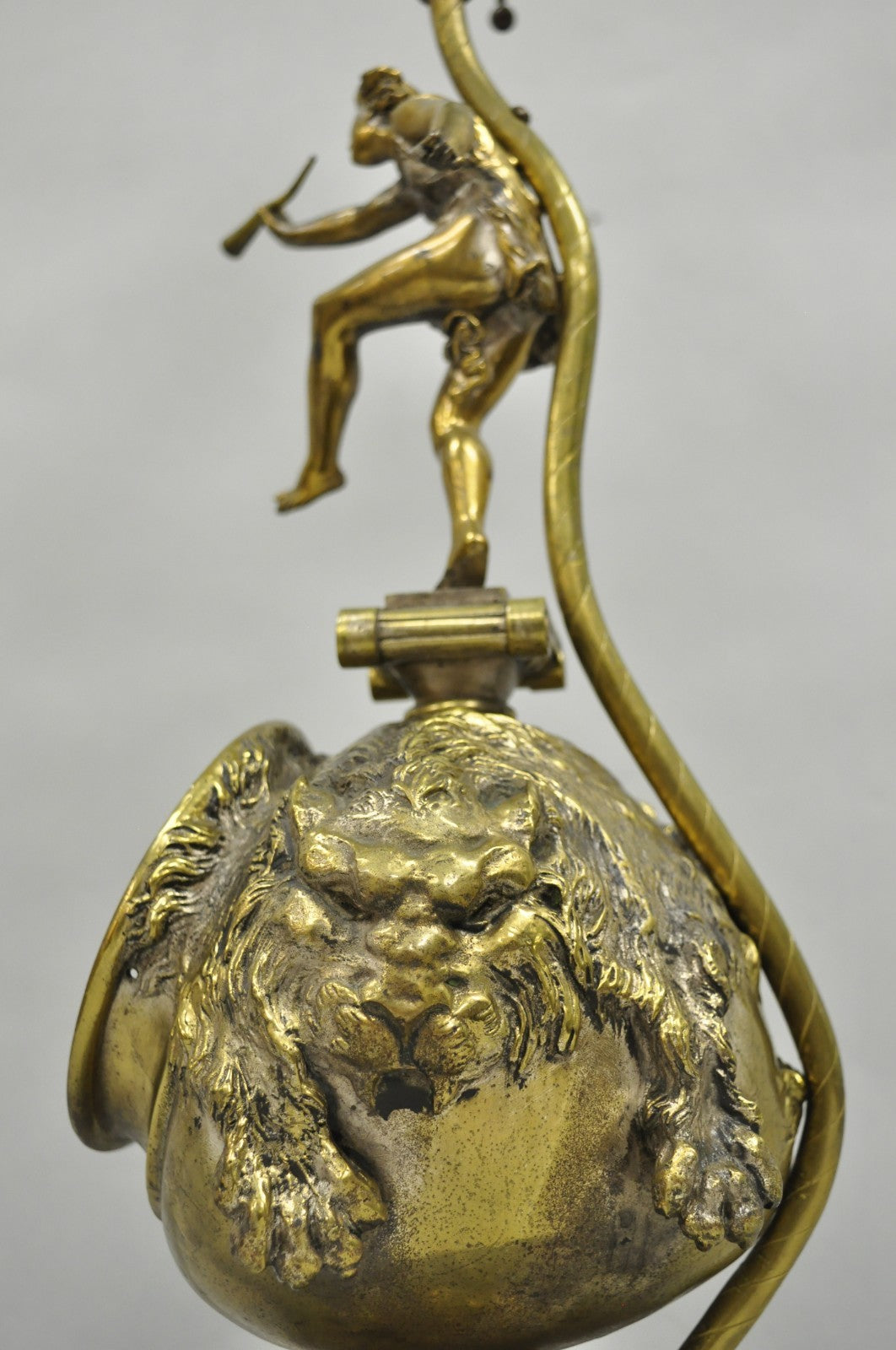 Antique French Renaissance Bronze Figural Game Hunting Lion Desk Table Lamp