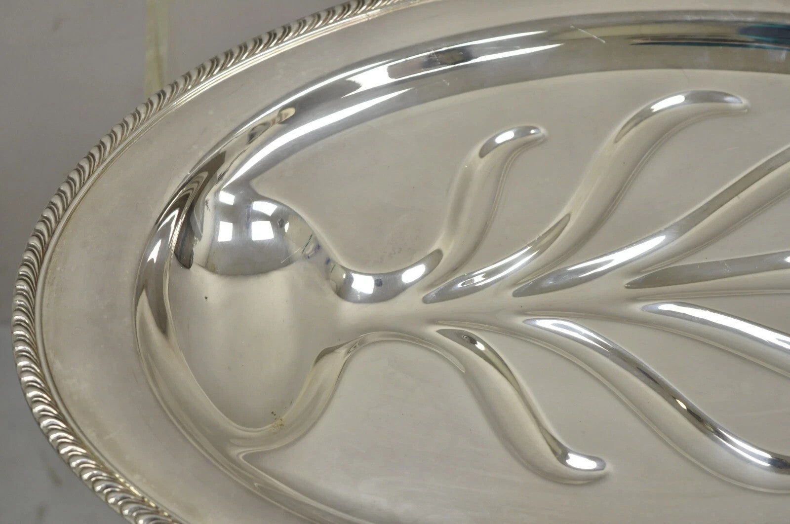 Vintage  WM Rogers Regency Style Silver Plated 18" Oval Footed Meat Tray Platter