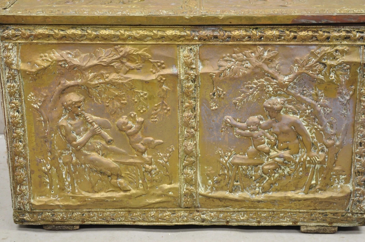 Antique English Victorian Brass Figural Repousse Coal Bin Storage Blanket Chest