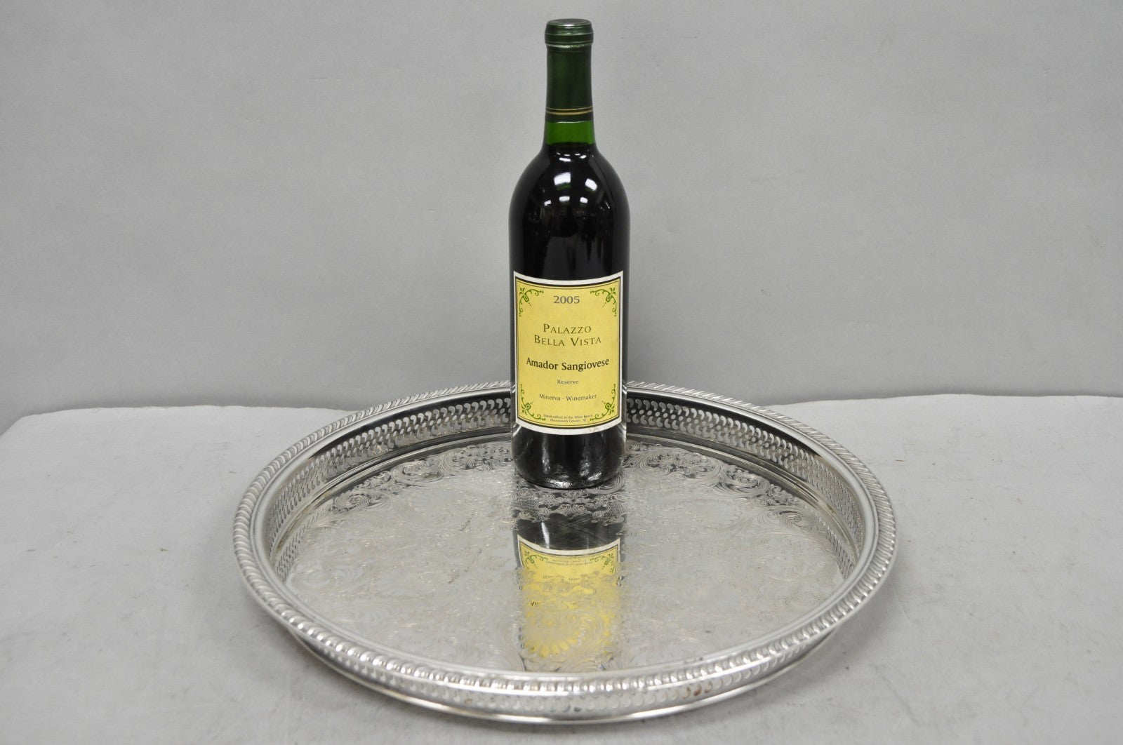 Vintage WM Rogers Round Sllver Plated Raised Gallery Serving Platter Bar Tray