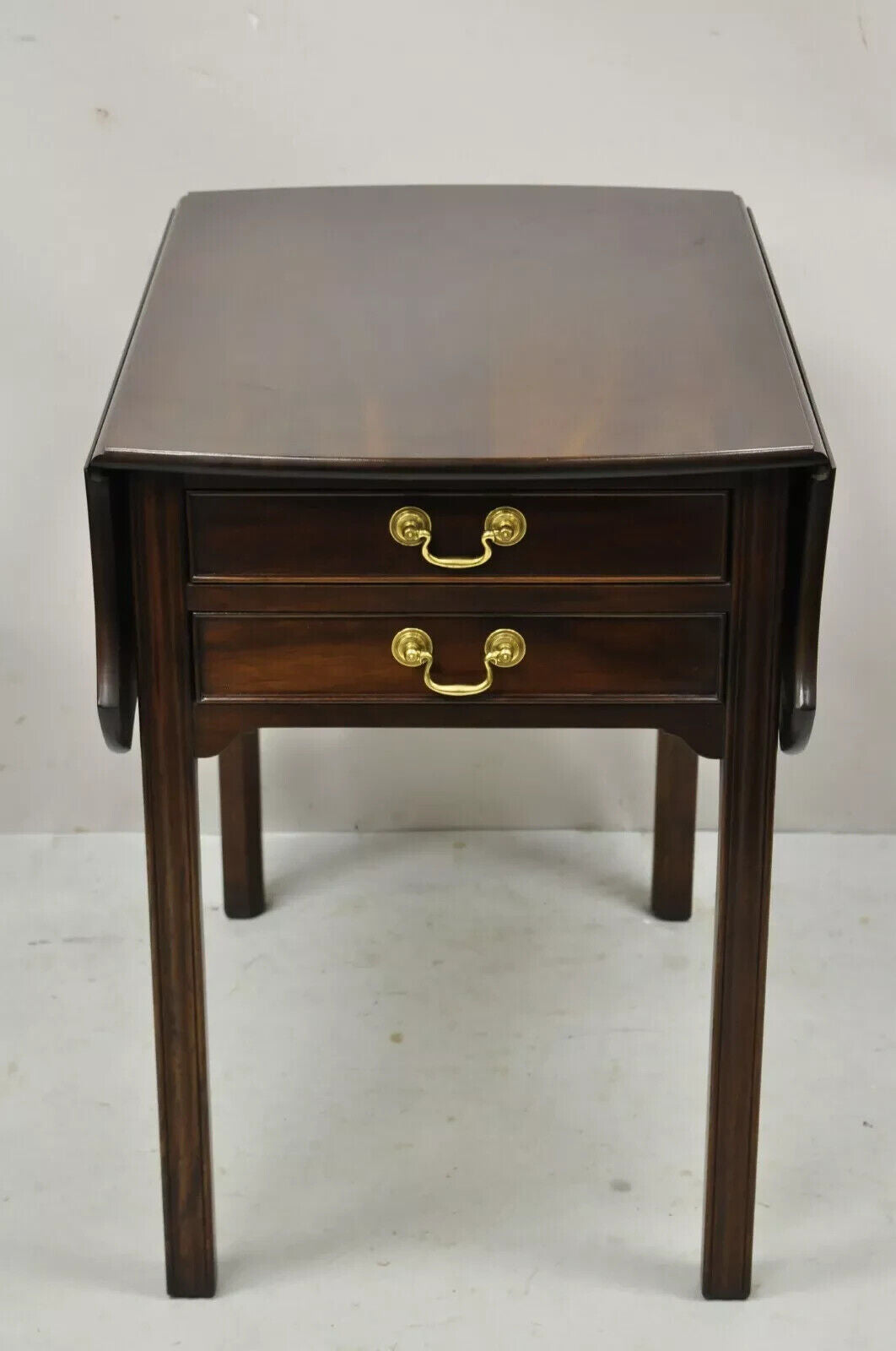 L & J G Stickley Georgian Solid Mahogany Drop Leaf Pembroke Lamp Side Table