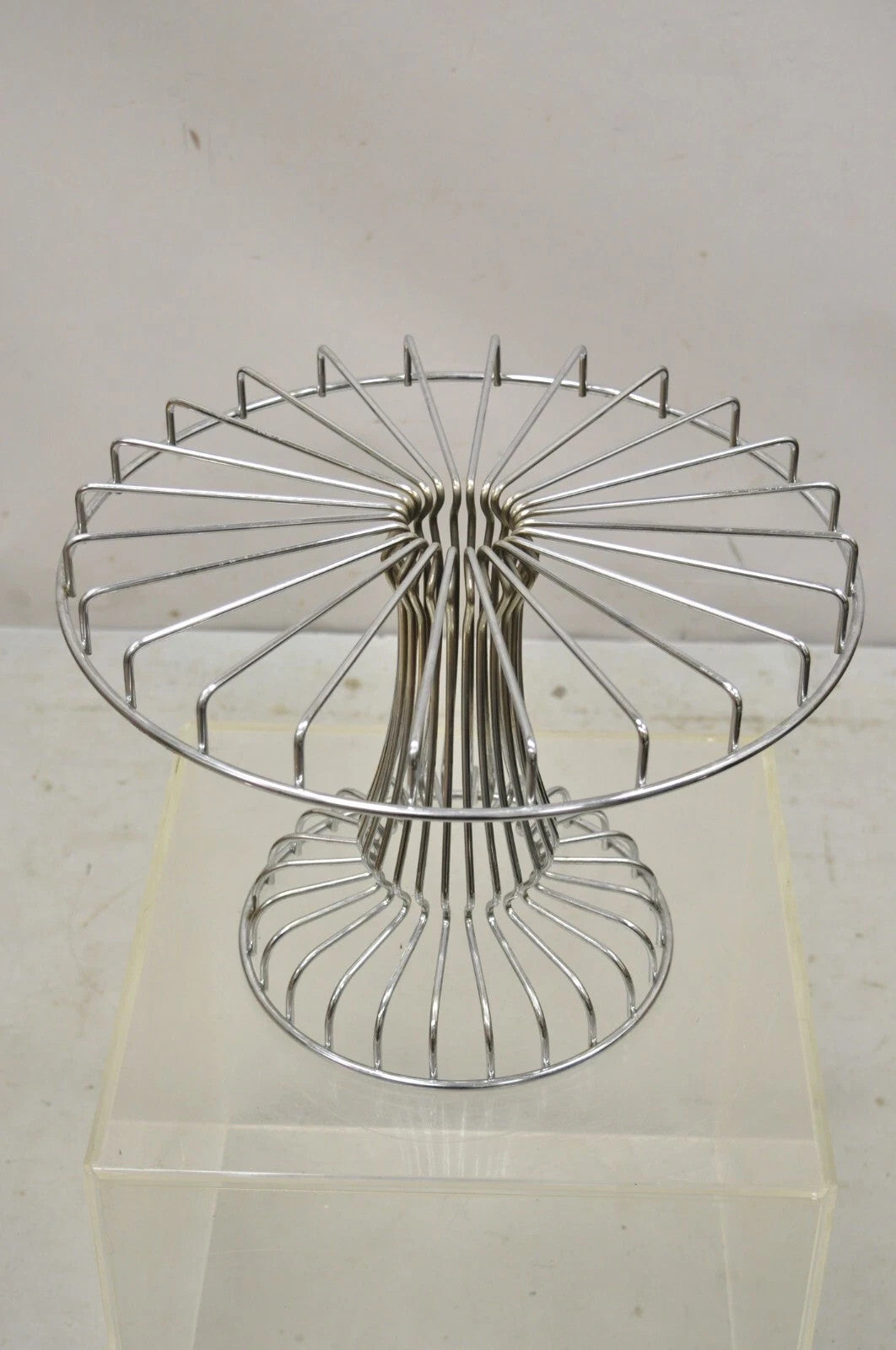 Vintage Mid Century Modern Chrome Metal Wire Pedestal Pastry Cake Stand