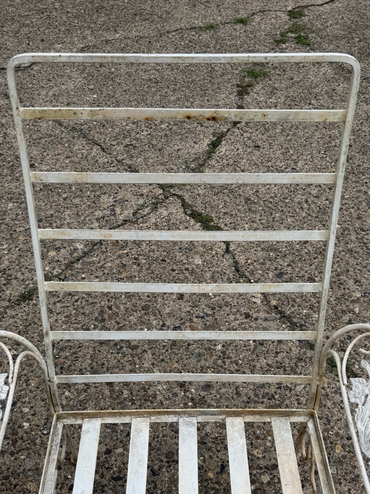 Vintage Russell Woodard "Kissing Birds" Wrought Iron Patio Lounge Chair - Pair