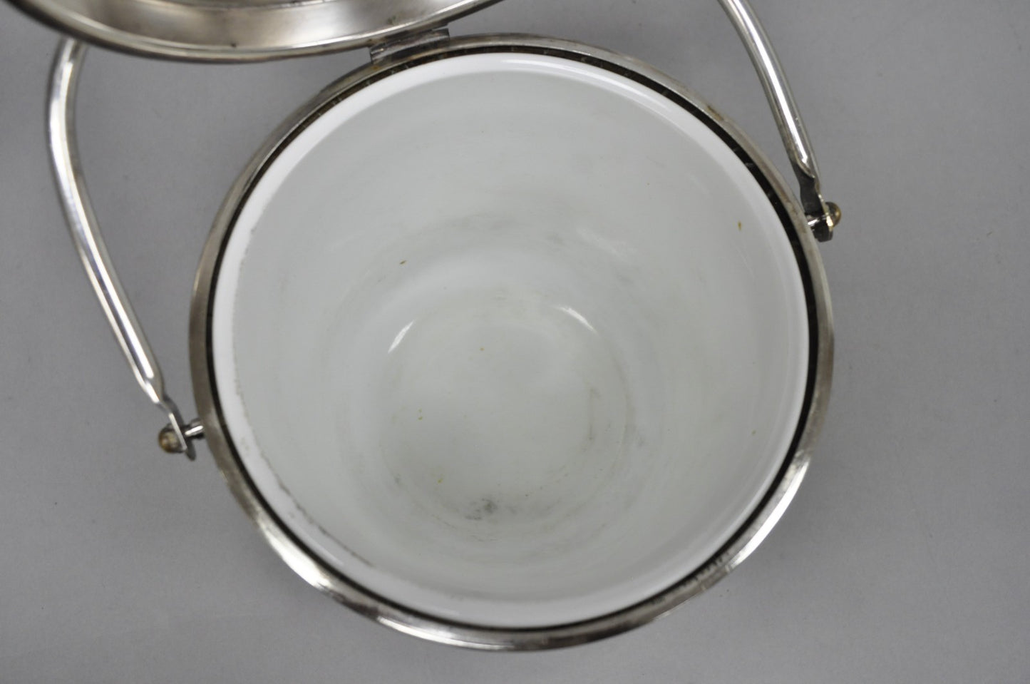 Gorham YC141 Mid Century Modern Silver Plated Reticulating Hinge Ice Bucket
