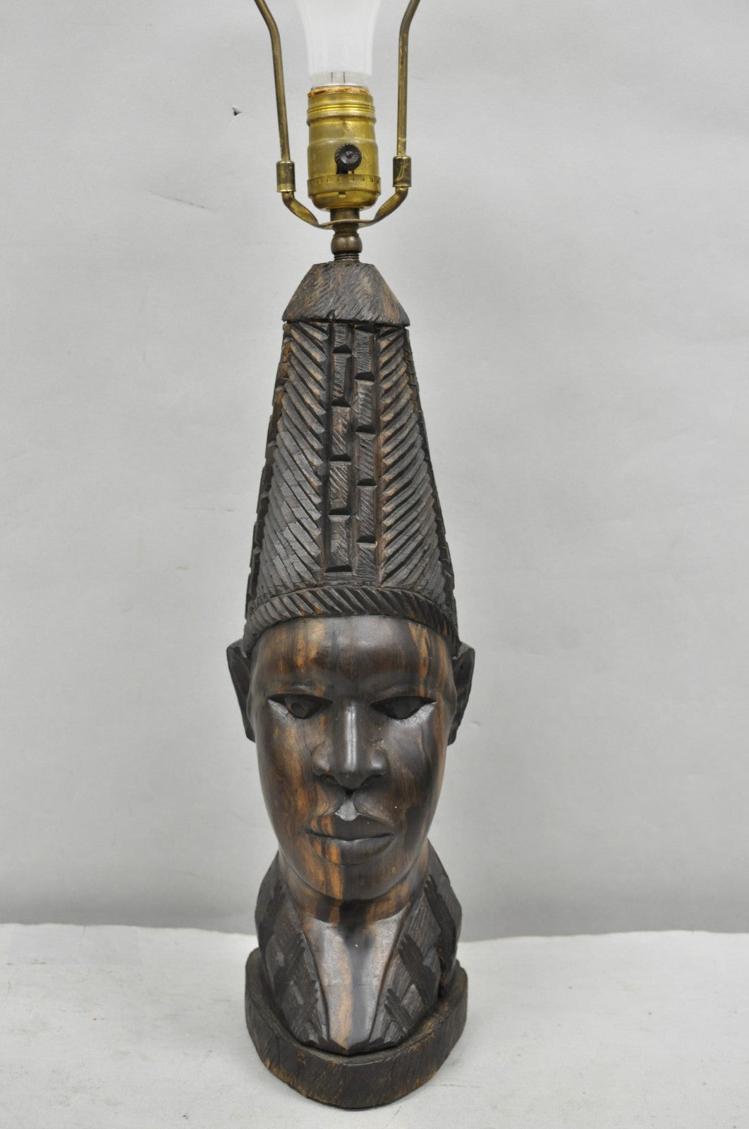 Vintage African Primitive Carved Ebony Wood Benin Bust Head Sculpture Table Lamp