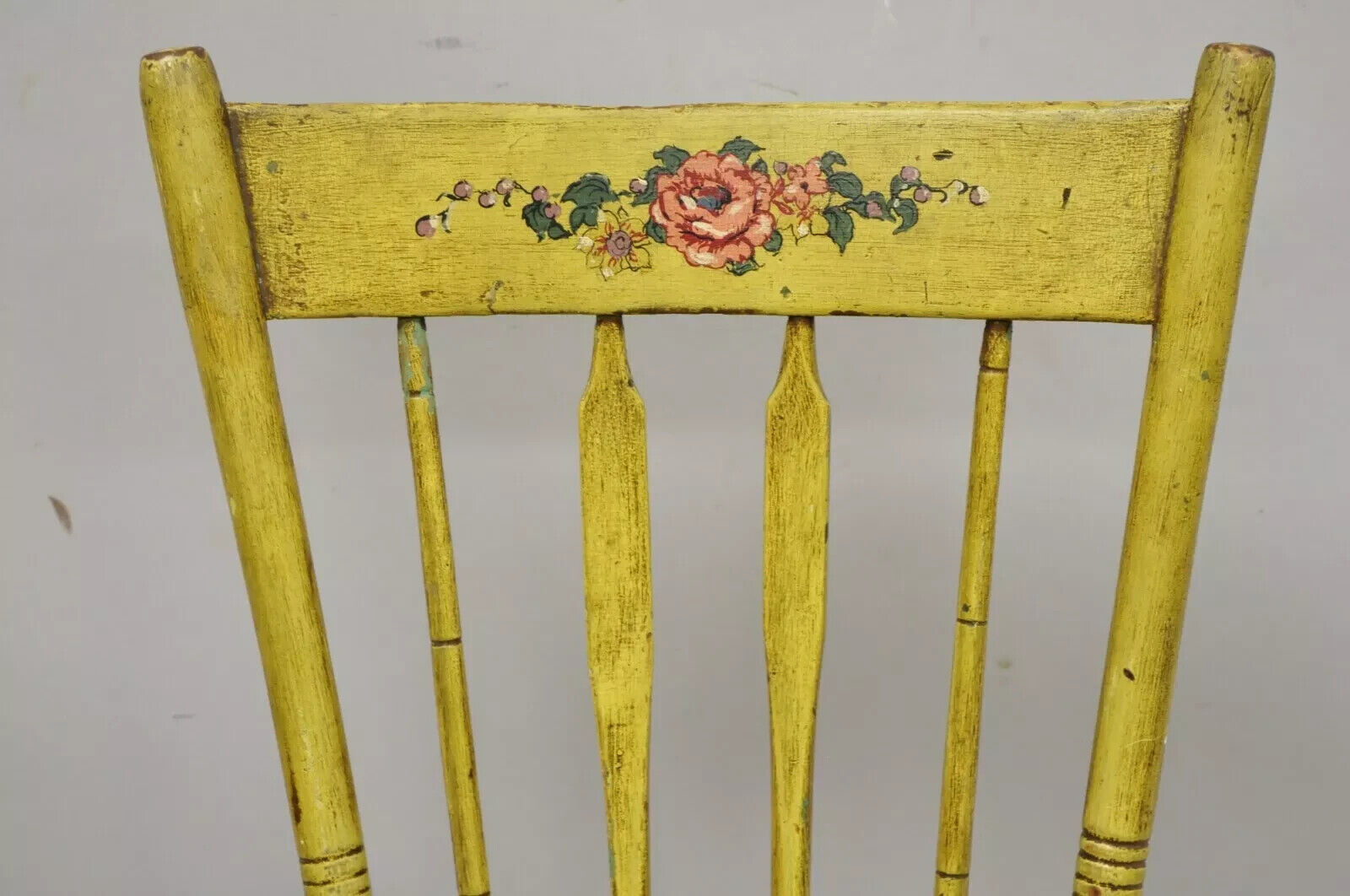 Frederick Loeser & Co Yellow American Primitive Hitchcock Painted Side Chair (A)
