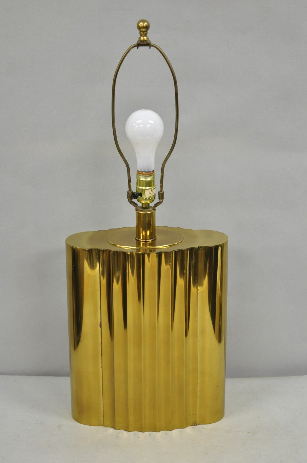 Vintage Paul Hanson MCM Hollywood Regency Burnished Brass Fluted Table Lamp