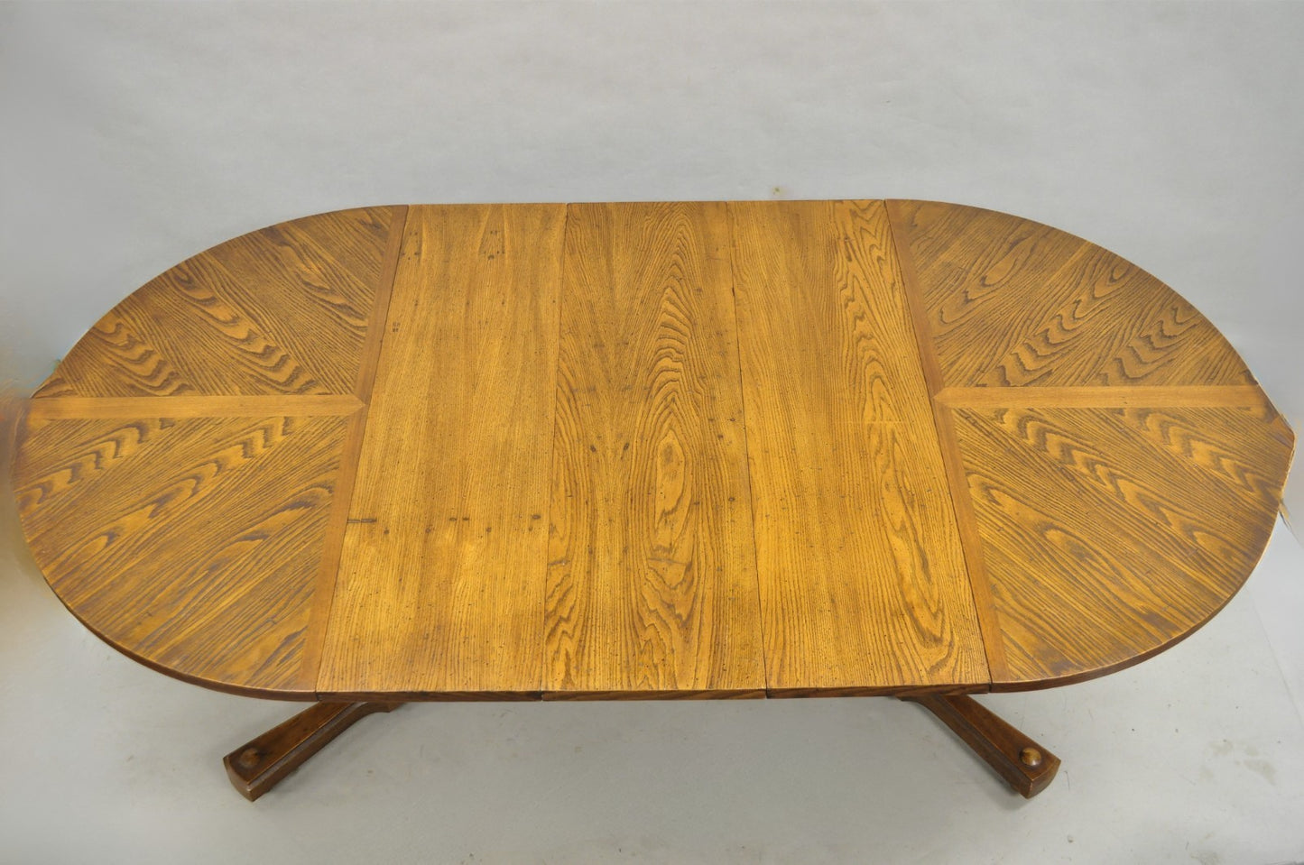 Vintage Mid Century Modern Oak Sunburst Round Extension Pedestal Dining Table