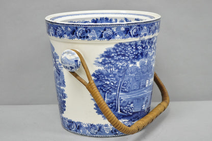 Wedgwood Landscape Etruria Pattern Blue White Porcelain Covered Slop Pot Commode
