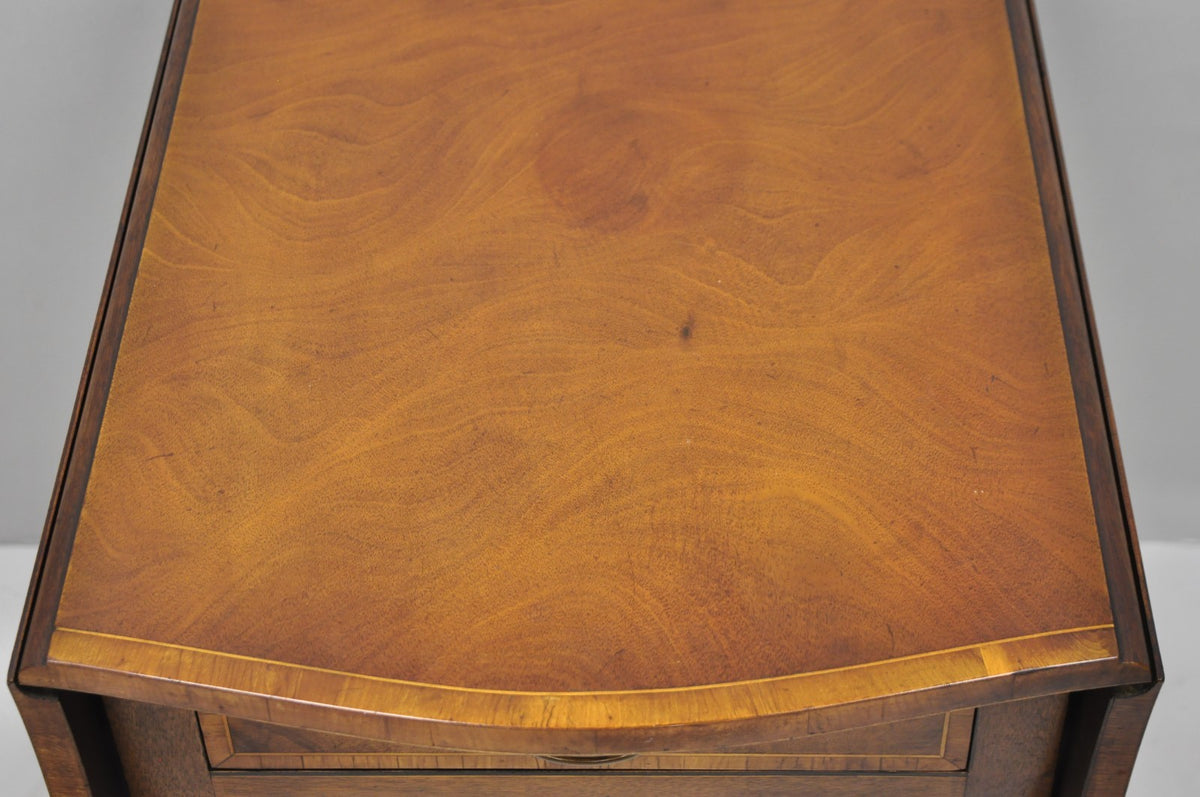 Vintage Baker Hepplewhite Style Mahogany Pembroke Dropleaf Lamp Side Table