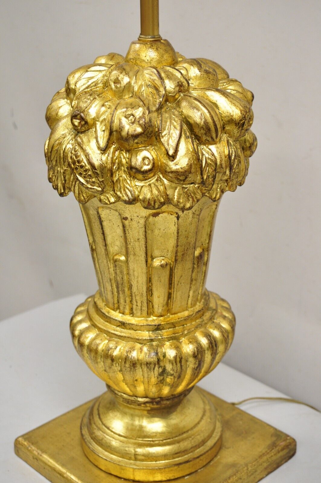 Vintage Italian Hollywood Regency Gold Gilt Ceramic Floral Bouquet Table Lamp