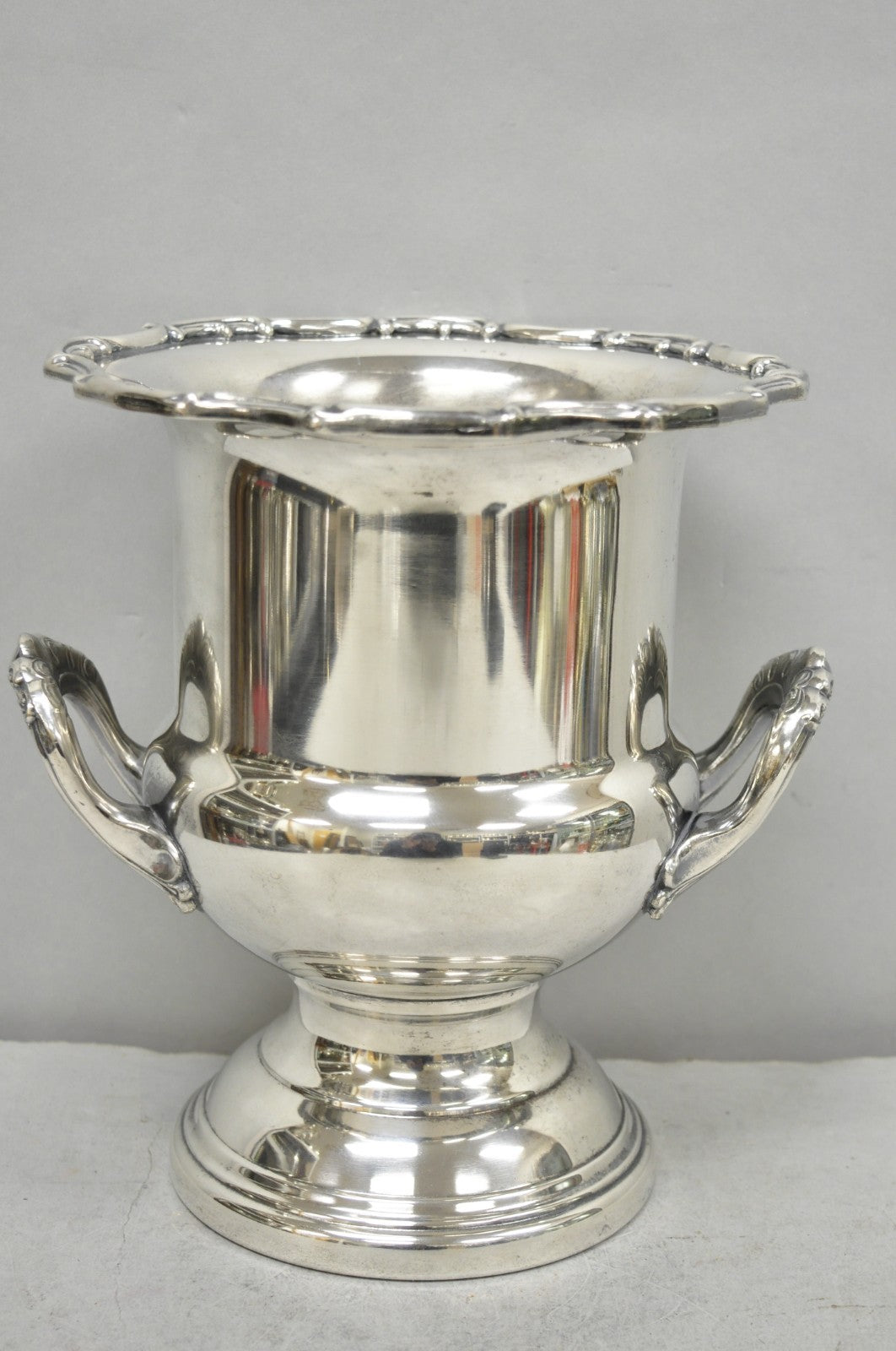 Vintage Leonard Silver Plated Trophy Cup Urn Champagne Chiller Bar Ice Bucket