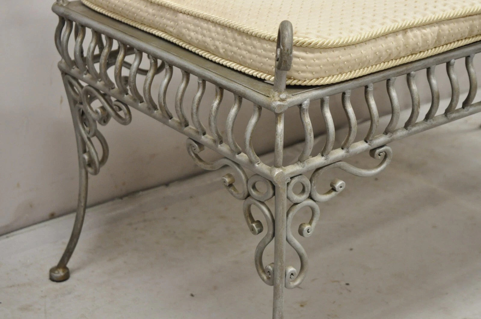 Decorator Wrought Iron Scrolling French Country Style Gray Lattice Bench