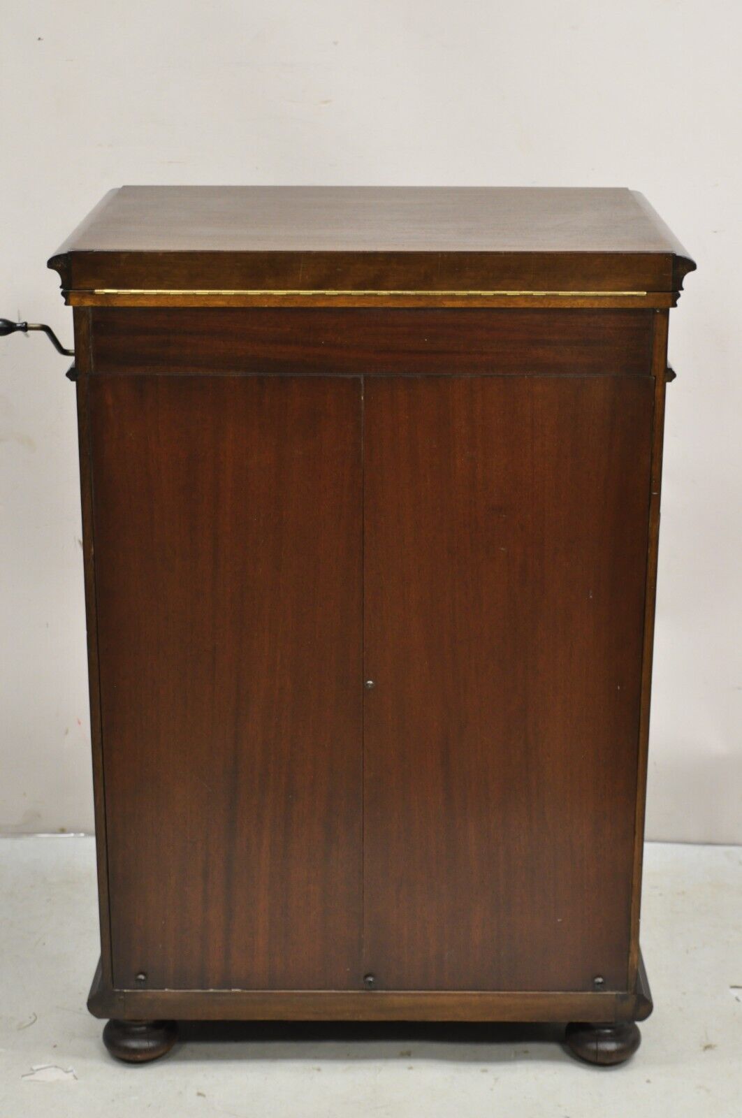 Victor Victrola Talking Machine Mahogany "Credenza" Model 22850 Record Player