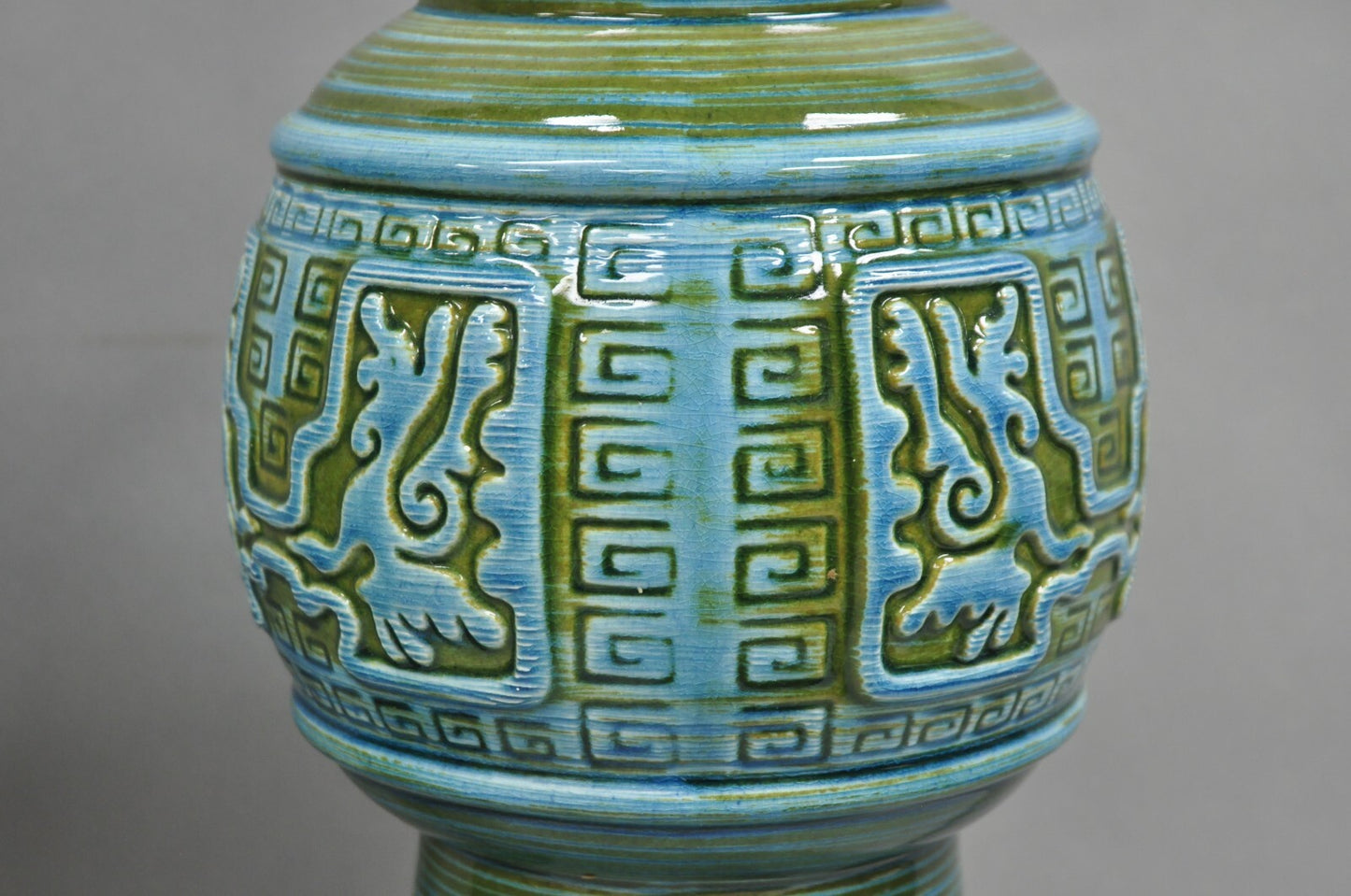 Vintage Royal Haeger Mid Century Modern Ceramic Turquoise Green Table Lamp Pair