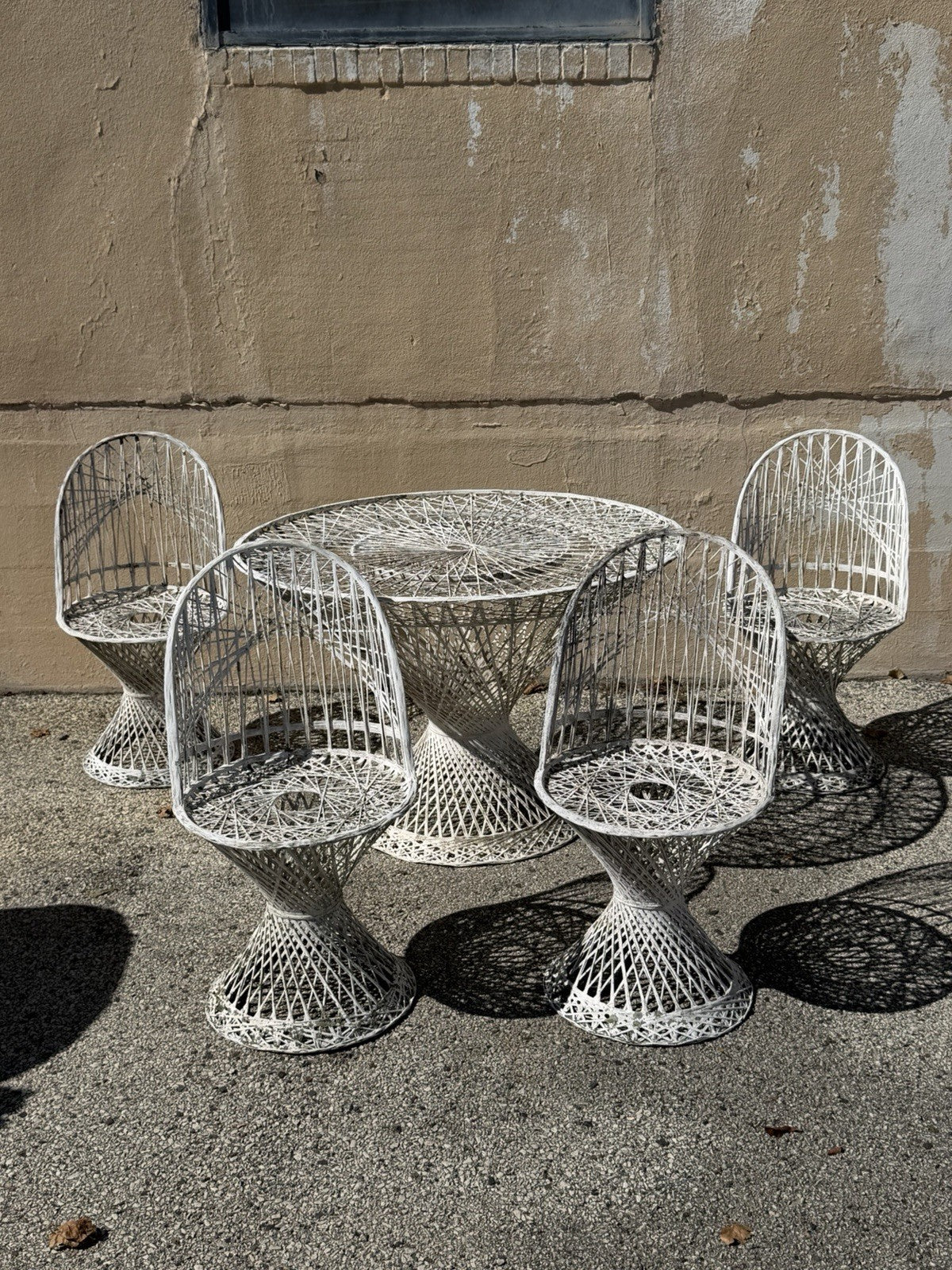 Vintage Russell Woodard Mid Century Modern Spun Fiberglass Patio Dining Set 5 Pc