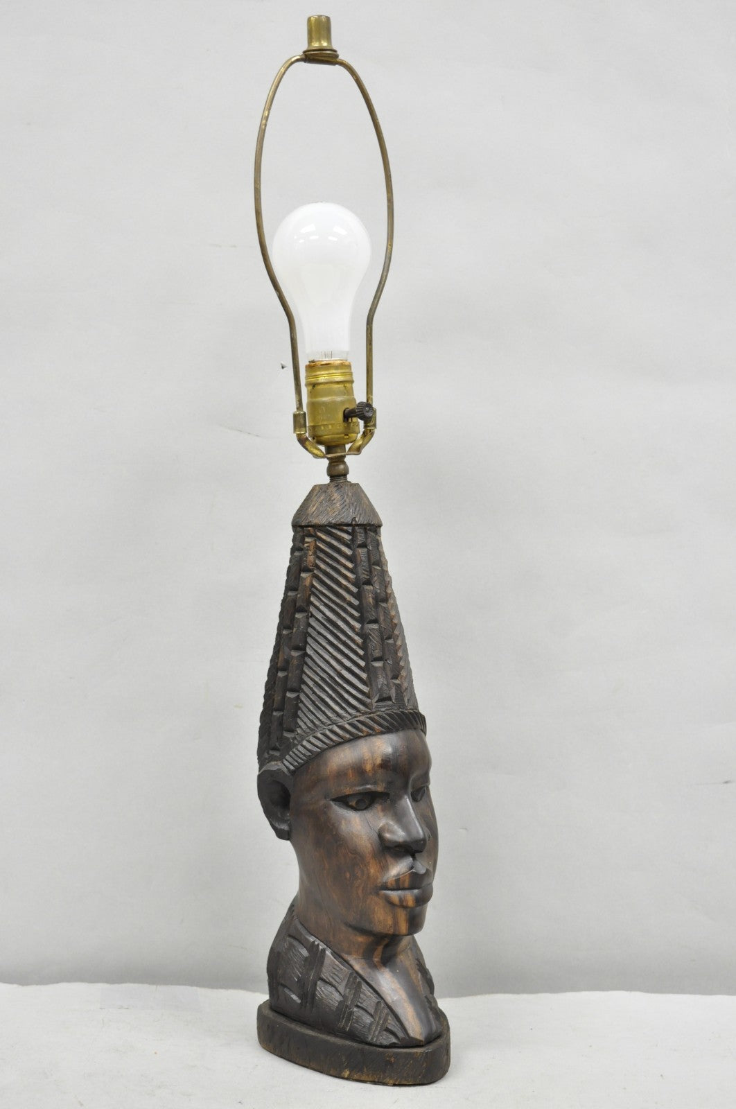 Vintage African Primitive Carved Ebony Wood Benin Bust Head Sculpture Table Lamp