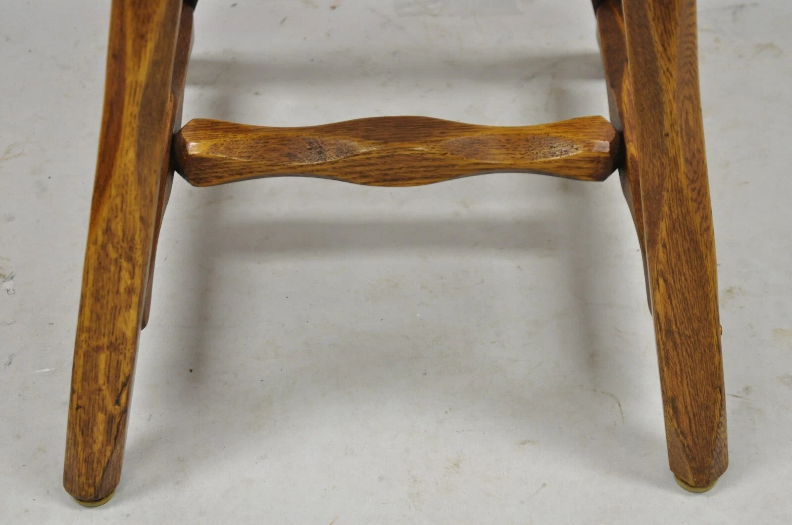 Antique Hunt Country Furniture Colonial Pine Wood Hickory Style Side Chairs Pair