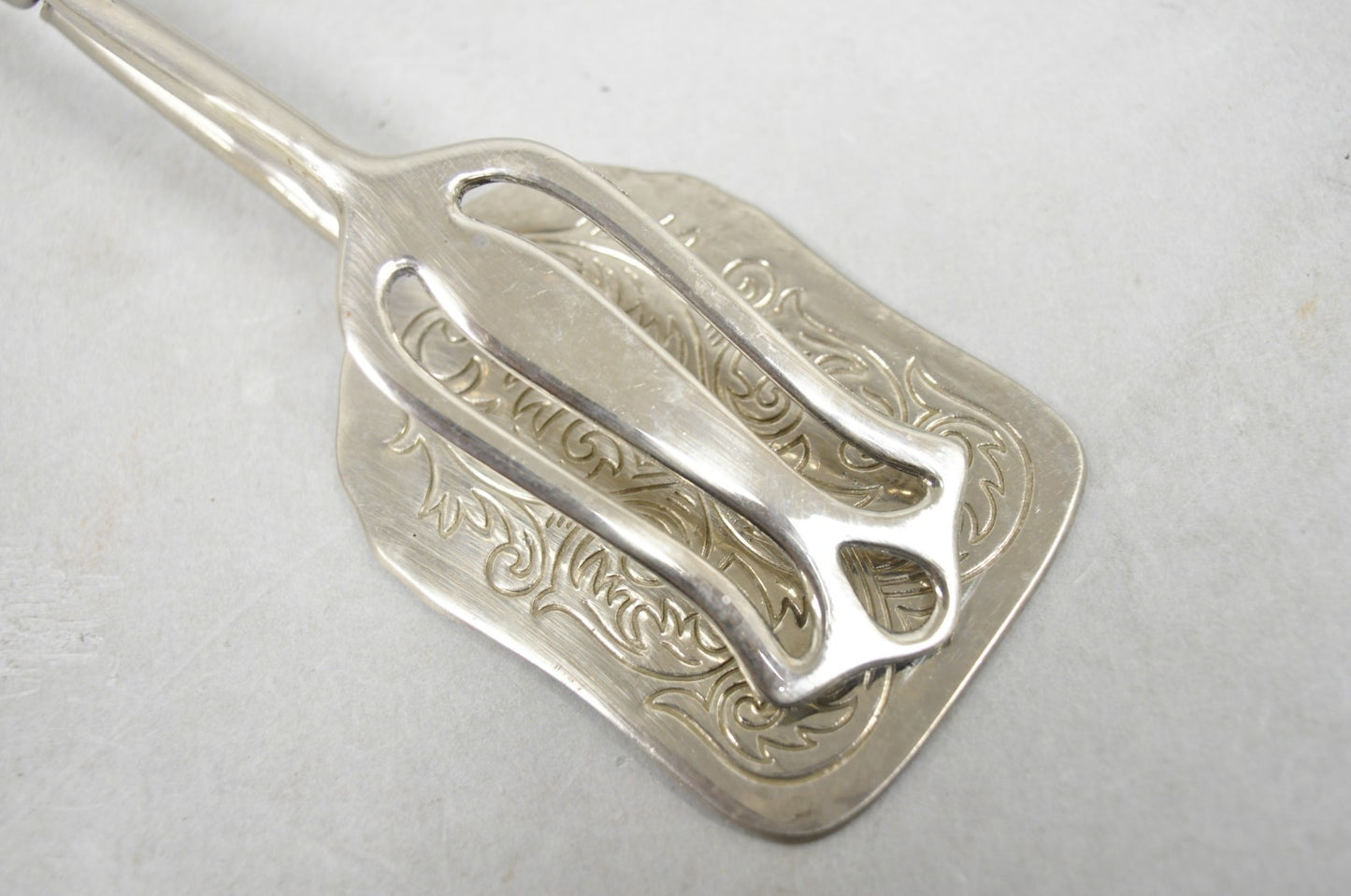 Vintage Silver Plated Victorian Style Pastry Bread Salad Asparagus Serving Tongs