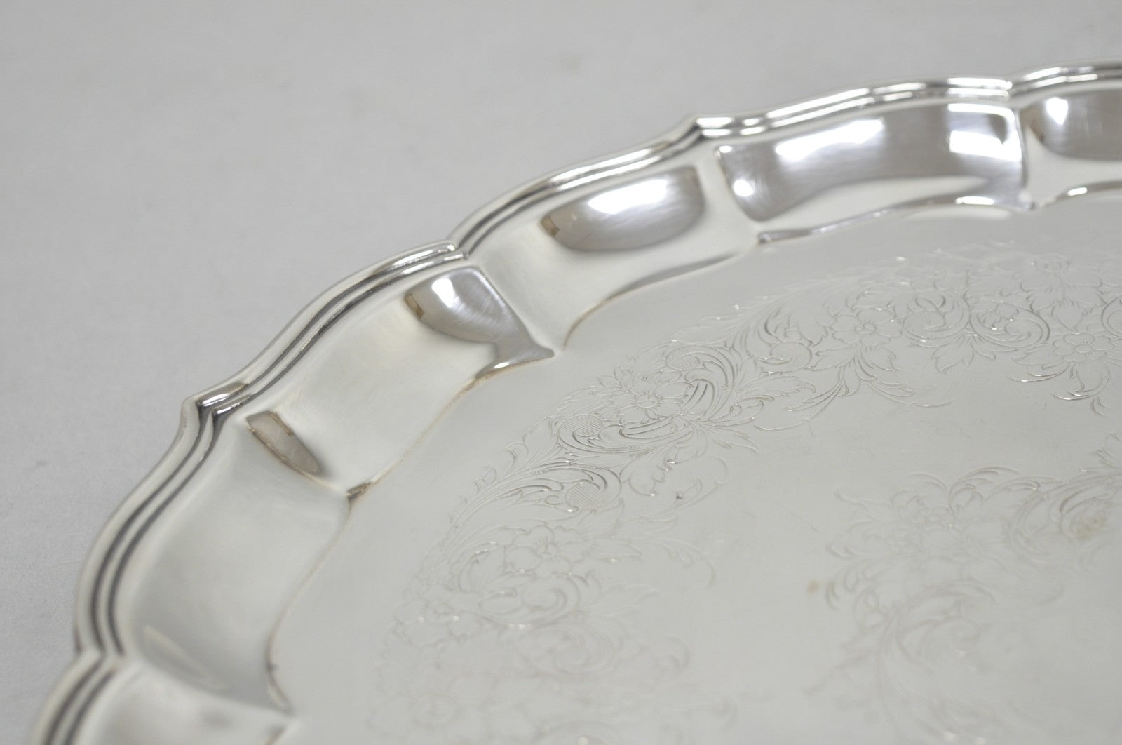 Vintage International Silver Co Large Round Silver Plated Footed Serving Tray