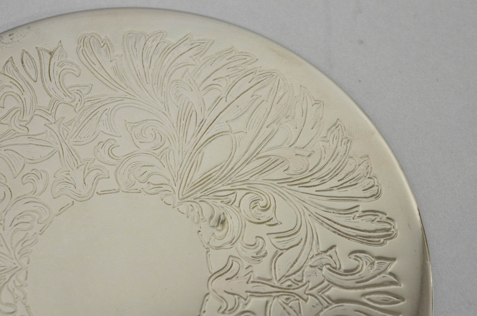 Vintage Mid Century Silver Plated 8" Round Leafy Scroll Design Pot Trivet