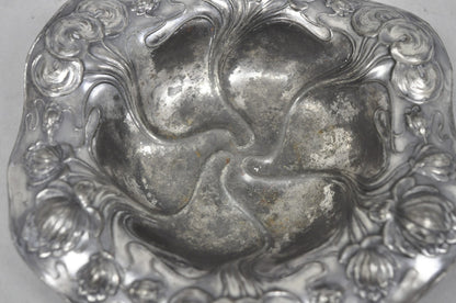 Antique Homan Silver Plated Art Nouveau Round Scalloped Floral Repousse Nut Dish