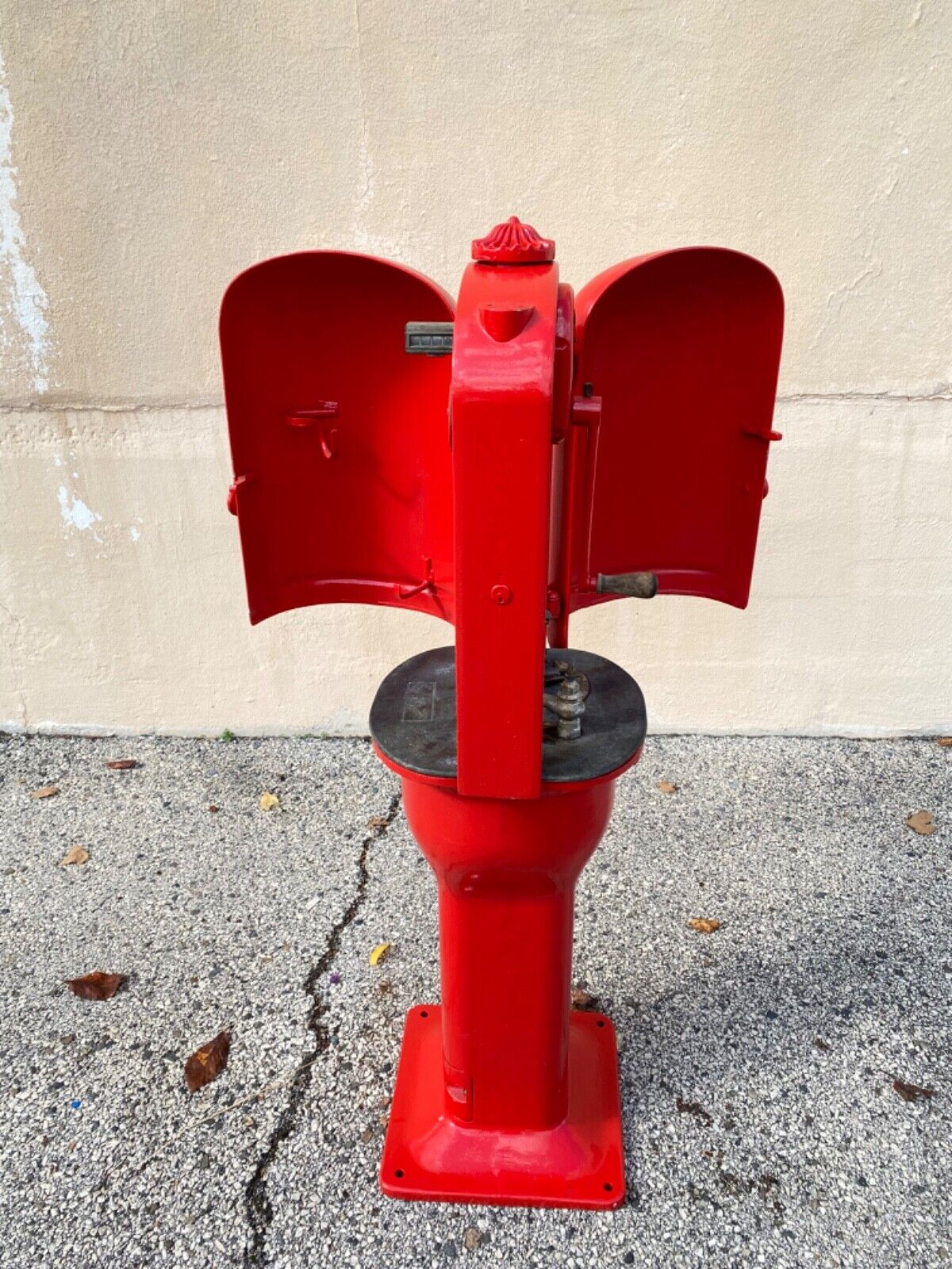 Antique Gilbert & Barker Red Self Measuring Type 208 Vintage Curbside Gas Pump