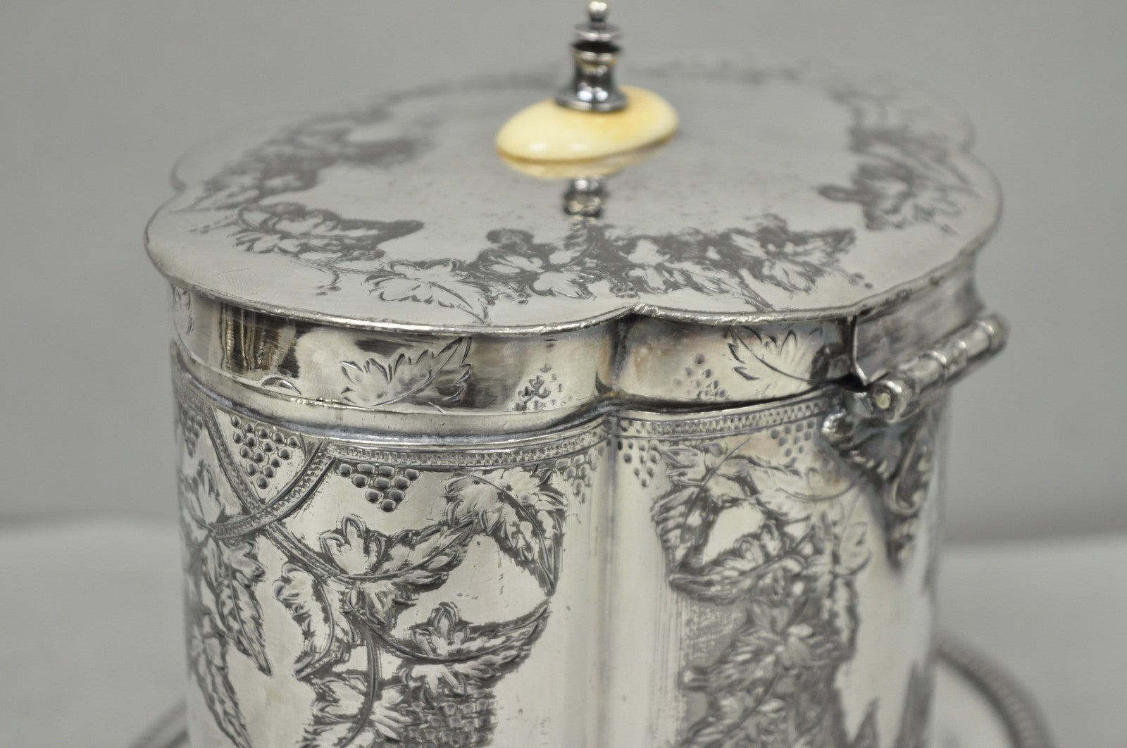 Antique Victorian Silver Plated Etched Footed Hinged Biscuit Barrel Jar on Stand