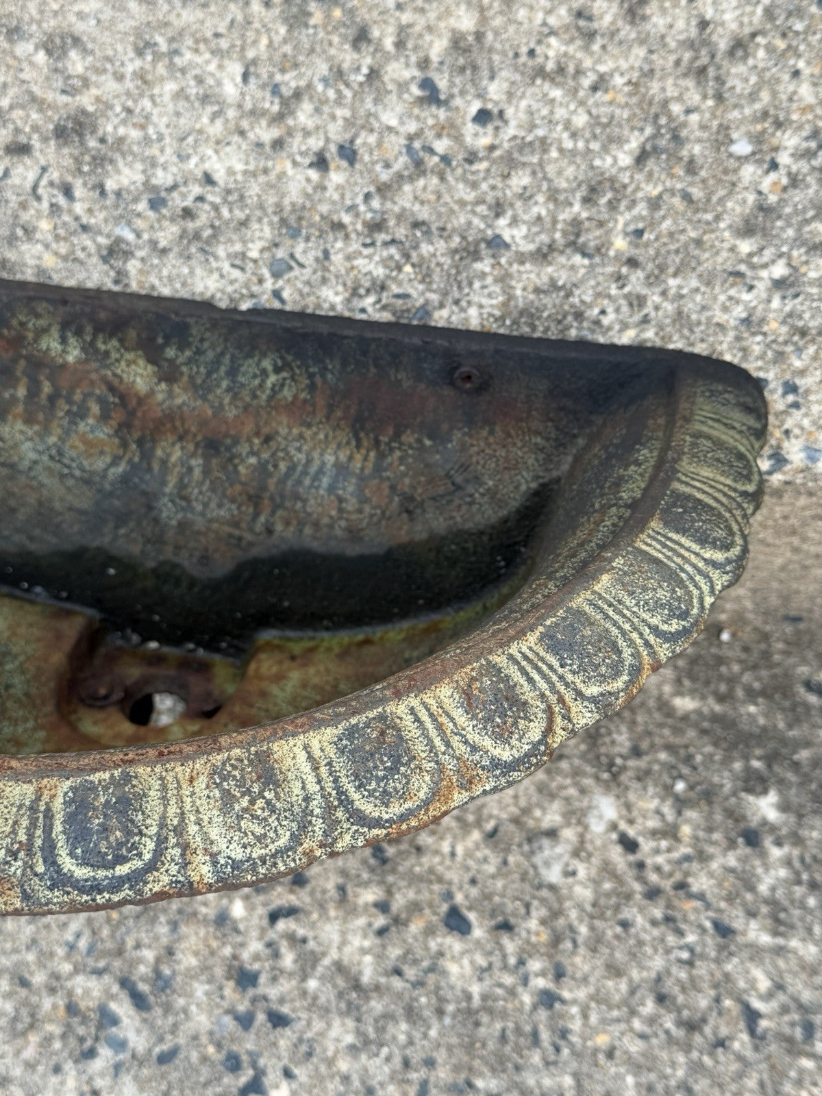 Neoclassical Style Cast Iron Wall Fountain Bowl Urn Lavabo Garden Planter Pot