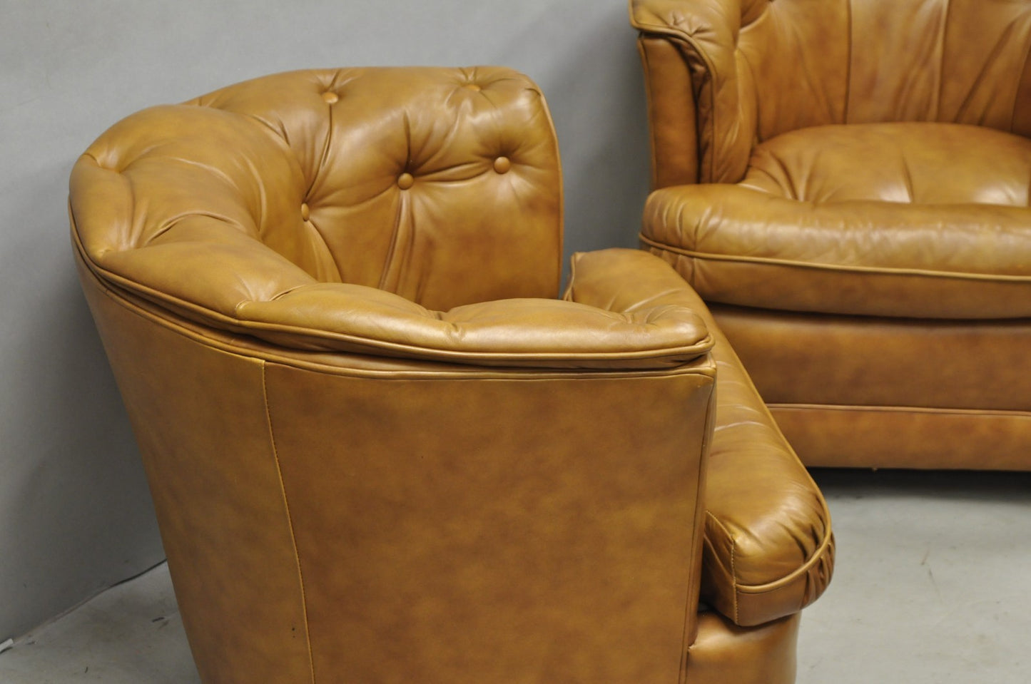 Vintage Classic Leather Chesterfield Brown Tufted Leather Barrel Club Chair Pair