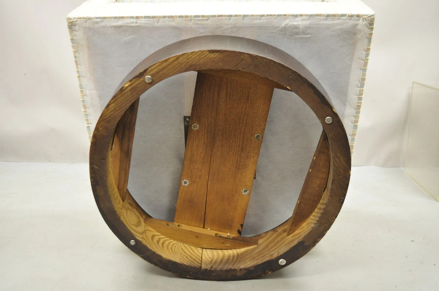 Mid Century Modern Milo Baughman Style Wooden Swivel Base Club Lounge Chair